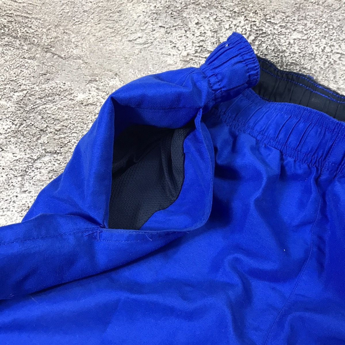 Vintage Vintage Nike Swoosh Shorts Baggy Streetwear Y2K Blue Logo 32 Size US 32 / EU 48 - 4 Thumbnail
