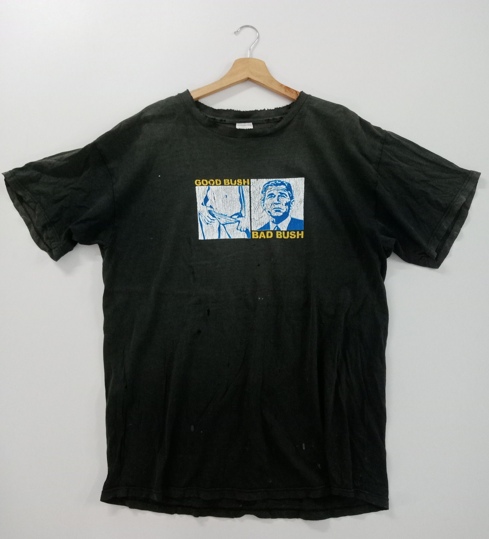 Vintage Vintage FOTL Distressed Good Bush Bad Bush #C Size US L / EU 52-54 / 3 - 1 Thumbnail