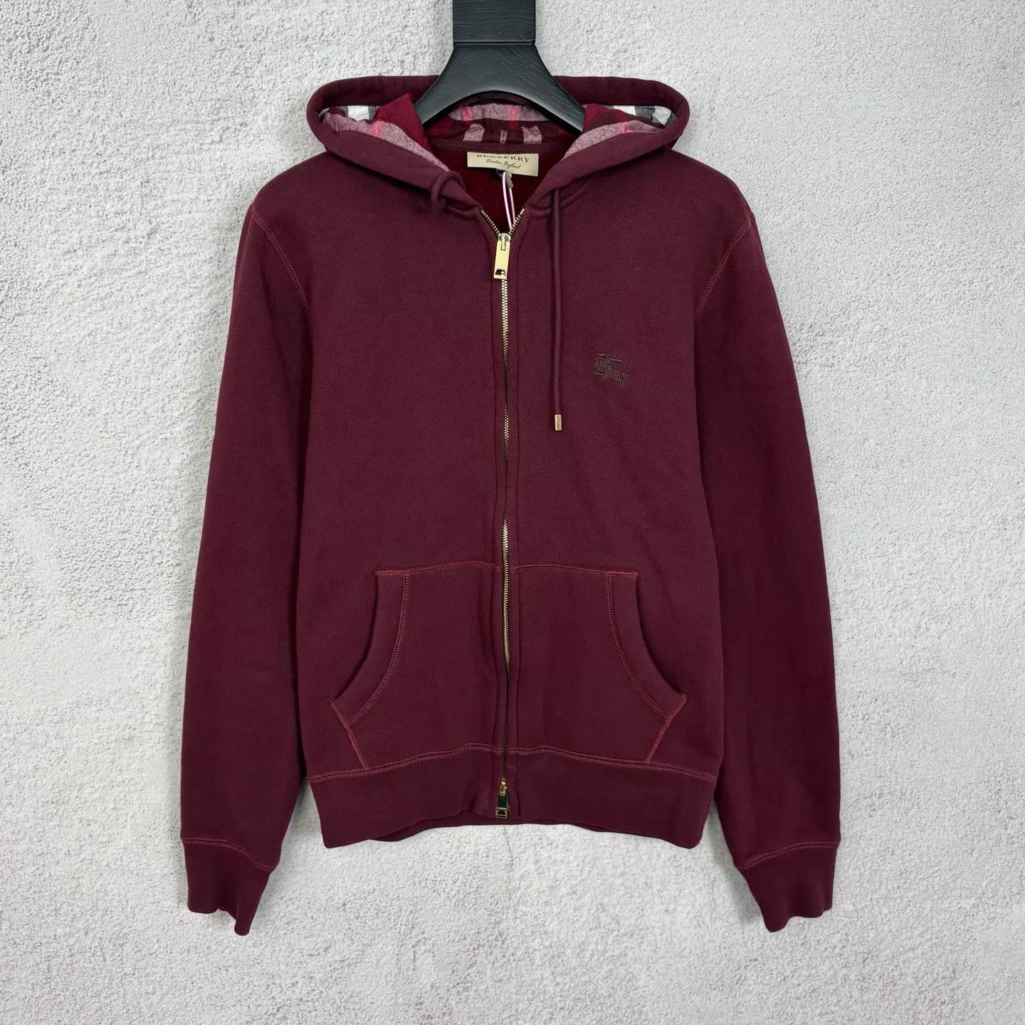 Burberry Burberry Wine Red Equestrian Knight Zip Hooded Jacket S Size S / US 4 / IT 40 - 1 Thumbnail