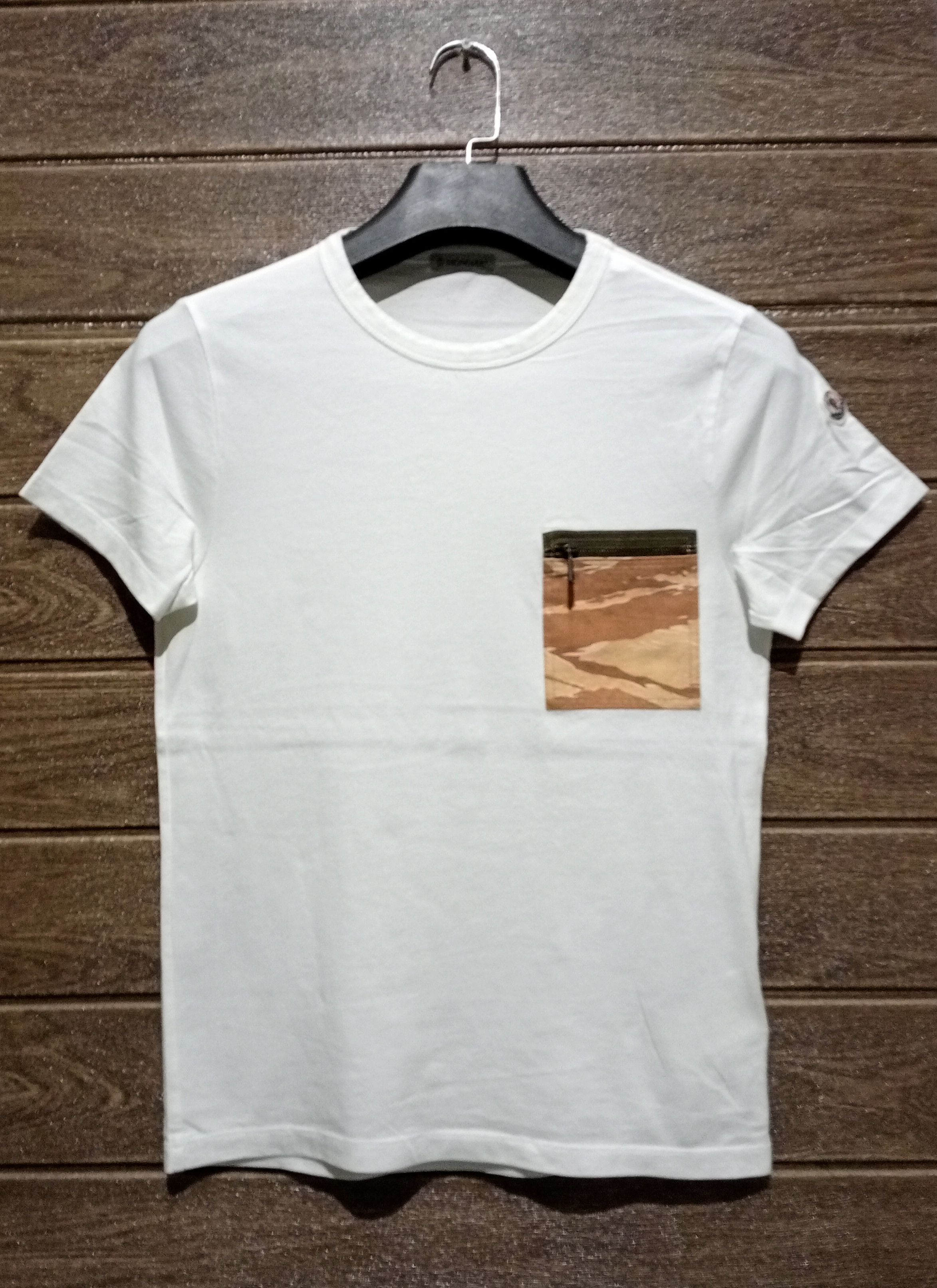 Moncler Moncler Zipper Camo Pocket Tee Size US S / EU 44-46 / 1 - 1 Thumbnail