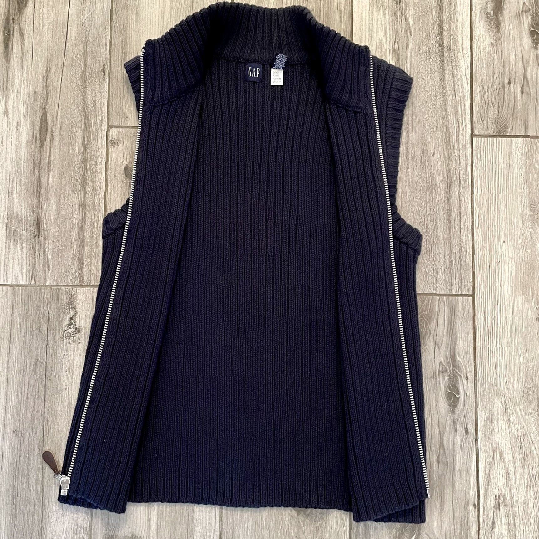 Gap VINTAGE GAP Vest Full Zip Up Cotton Blue Ribbed Corduroy Medium Ladies Unisex Adults M Knitted / Zip Vest 90s Cords Vintage Theme Size US M / EU 48-50 / 2 - 6 Thumbnail