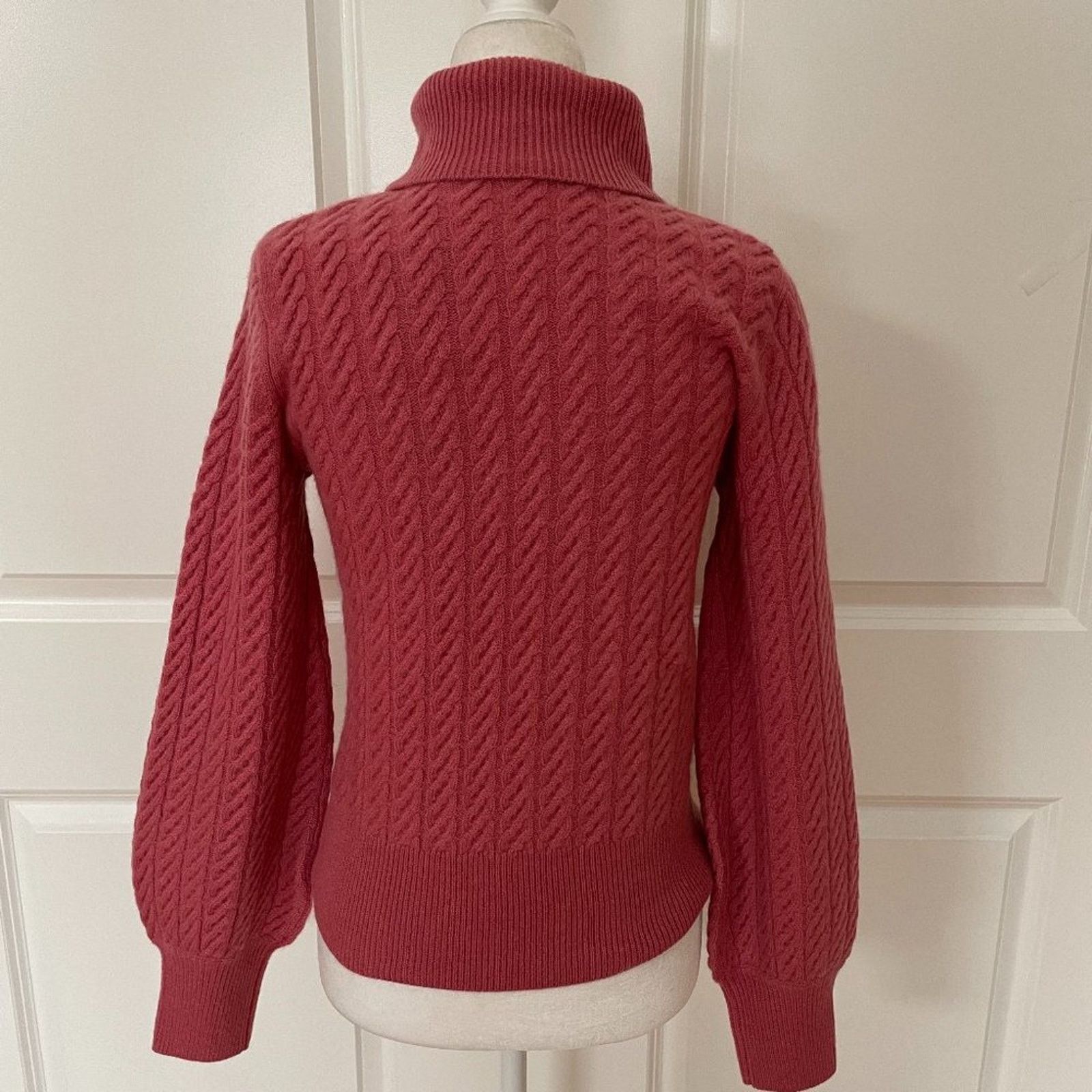 Elie Tahari Cashmere Turtleneck Sweater from Elie Tahari Size XS / US 0-2 / IT 36-38 - 5 Thumbnail