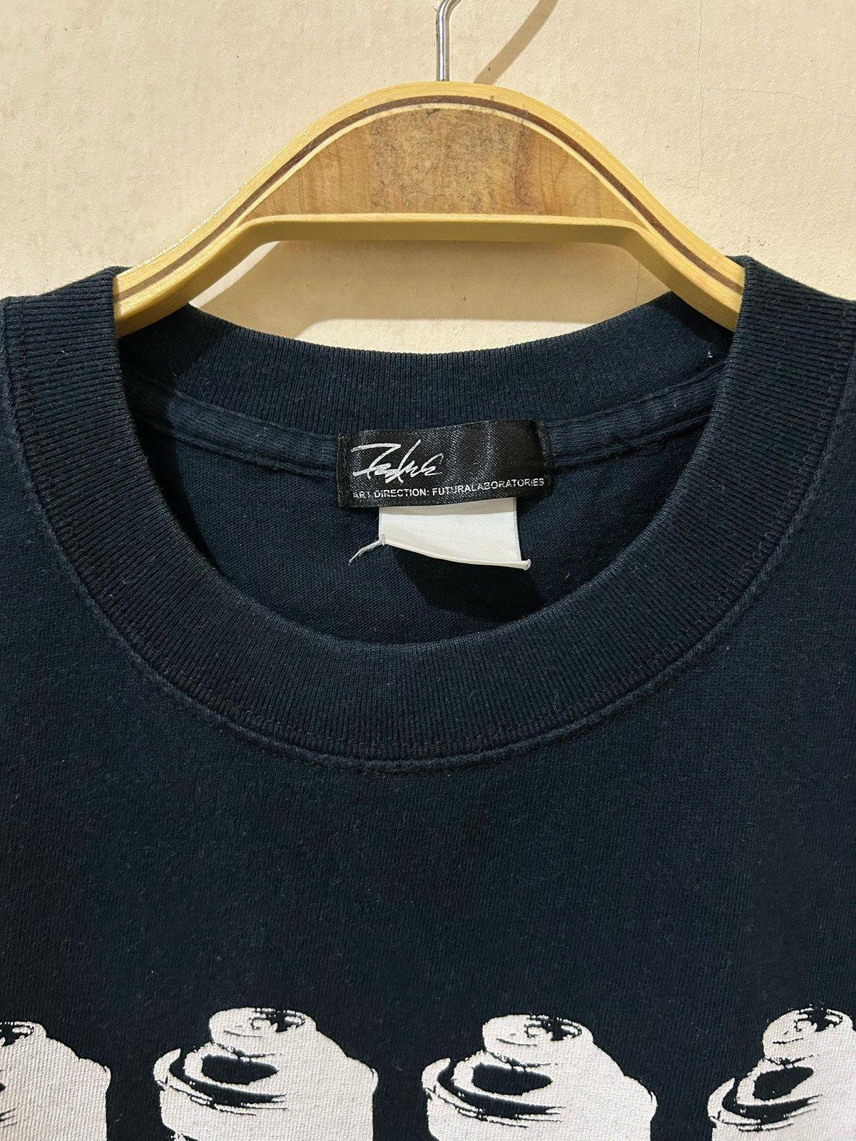 Futura Futura Laboratories Tshirt Size US L / EU 52-54 / 3 - 4 Thumbnail