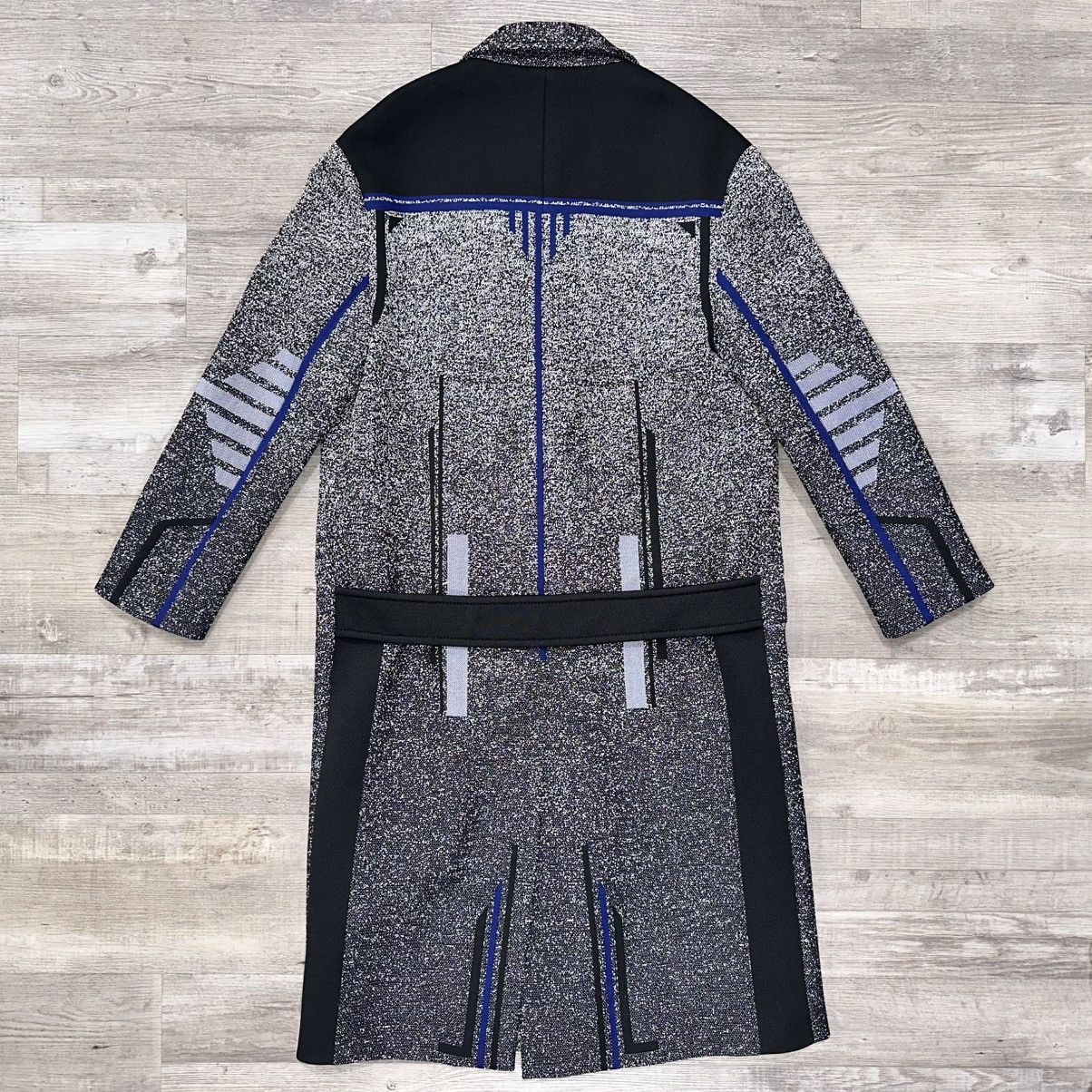 Prada NWT PRADA BLACK BLUE WHITE LONG JACQUARD COAT SIZE 4O IT Size US XXS / EU 40 - 5 Thumbnail