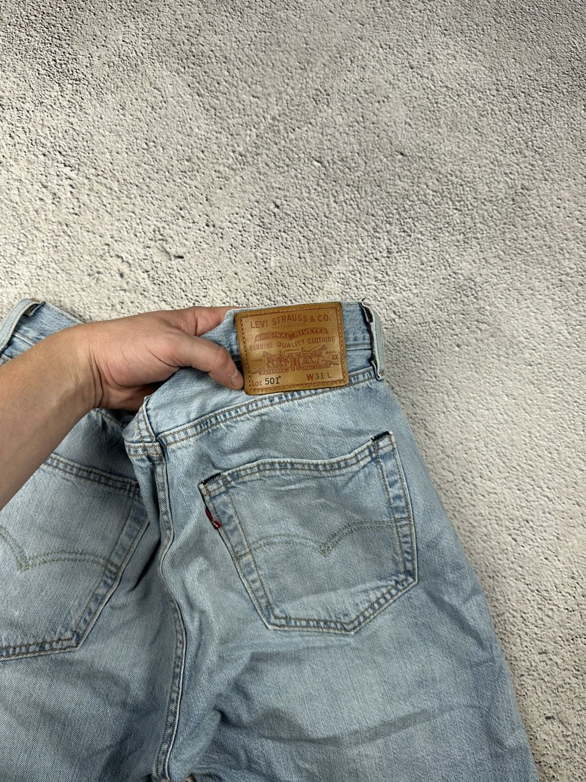 Levi's Vintage Clothing Vintage Levi’s 501 Washed Denim Blue Short Y2K Baggy Style Size US 31 - 5 Thumbnail