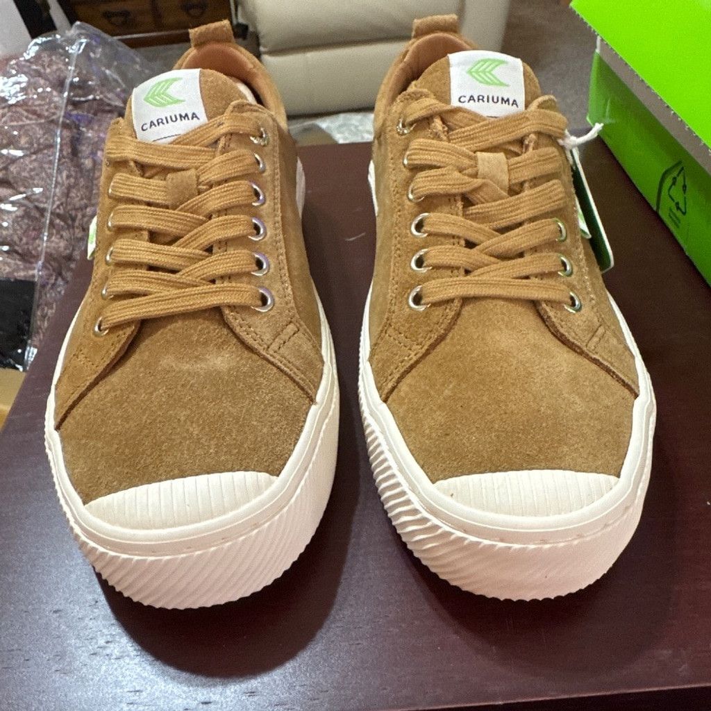 Carven Cariuma OCA Low Suede Sneakers Unisex Camel Brown Size US 9 / EU 42 - 1 Thumbnail