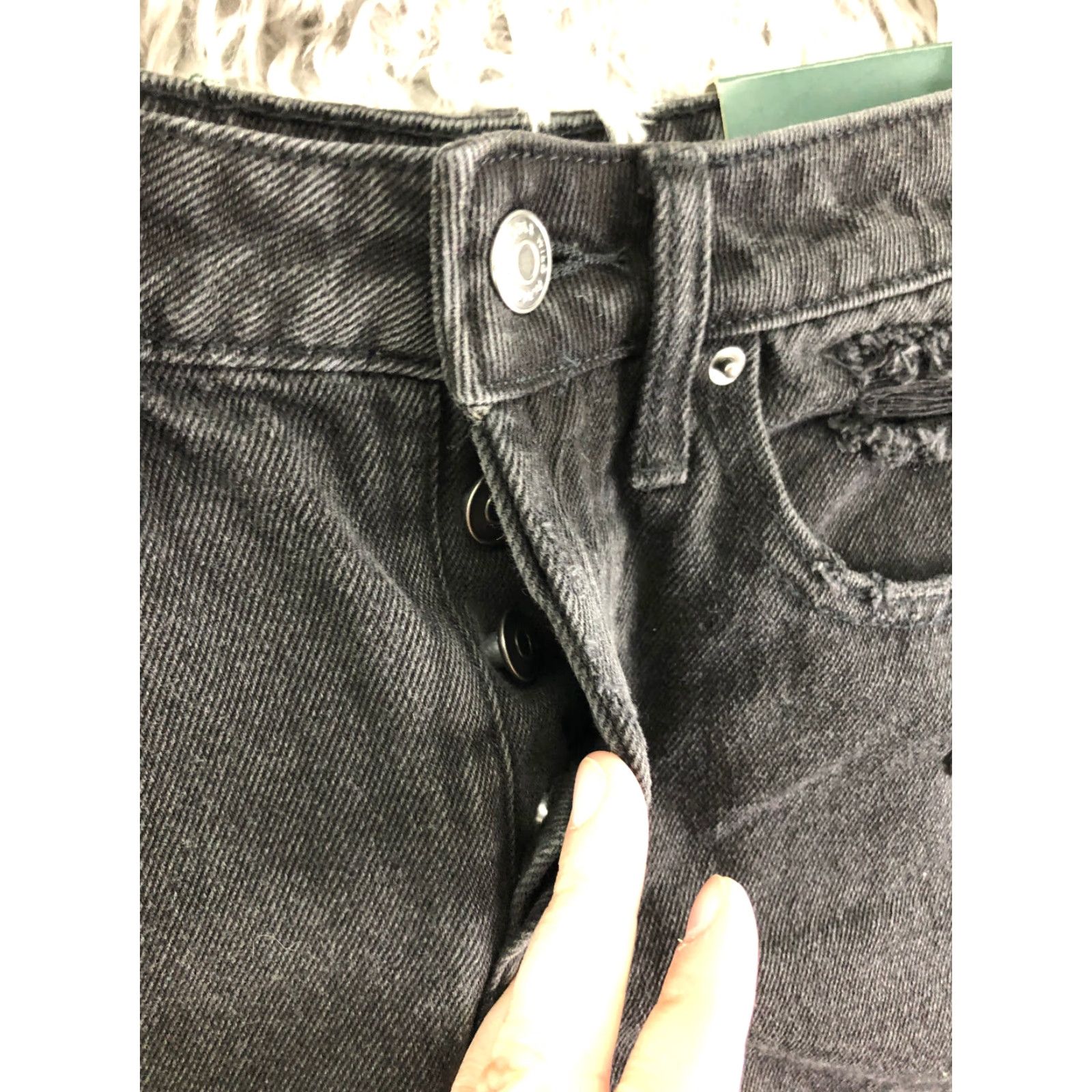 Vintage Wild Fable High Rise Bermuda Button Fly Shorts Womens Size 00 Black Denim Size 24" / US 00 / IT 34 - 4 Thumbnail