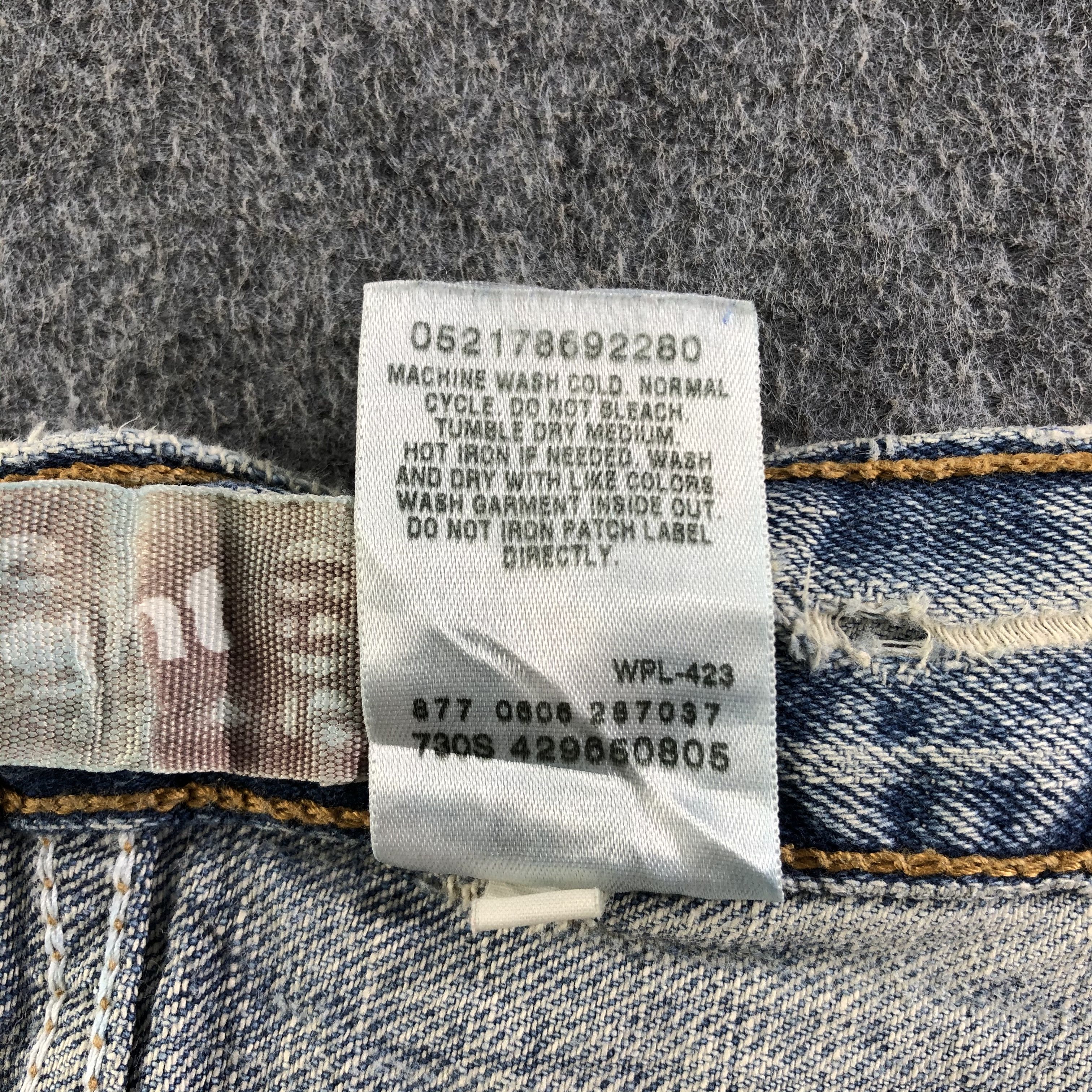 Levi's Vintage Levis 569 Jeans-J4259 Size US 35 - 14 Thumbnail