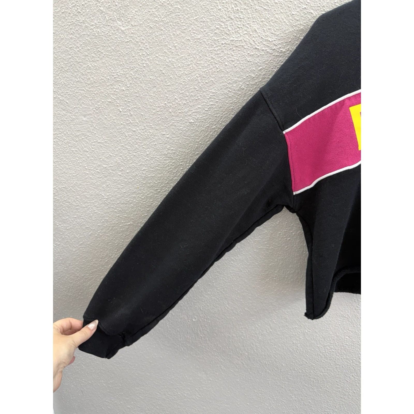 Polaroid Polaroid Sweatshirt Womens Size M Black Cropped Logo Hooded Crew Neck Casual Activewear Pullover All Seasons Size M / US 6-8 / IT 42-44 - 3 Thumbnail