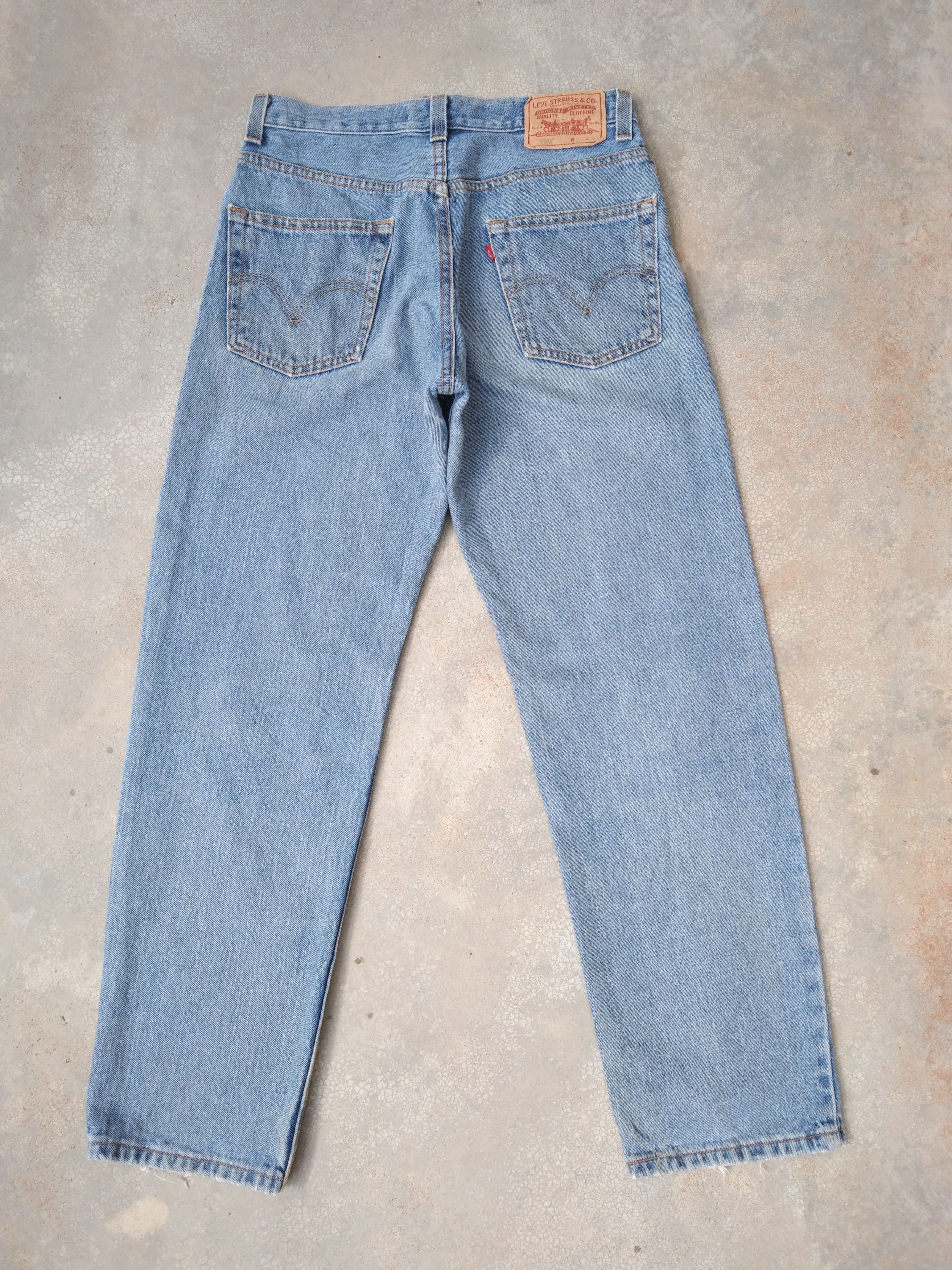 Levi's Vintage Levi's Jeans 550 Blue Washed Relaxed Fit 29x30 Size US 29 - 2 Thumbnail