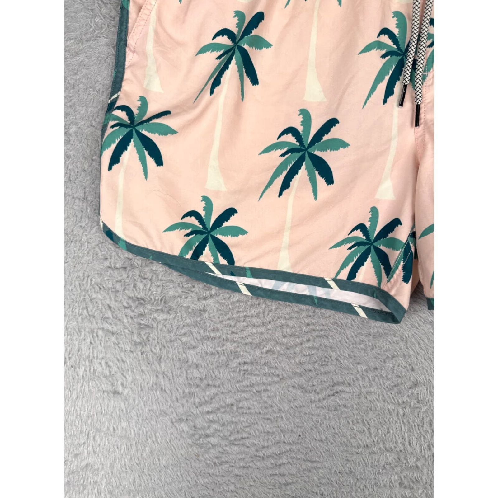 Vintage VINTAGE Maamgic Swim Trunks Mens XL Pink Green Palm Tree Lined Polyester Beach Size US 36 / EU 52 - 3 Thumbnail