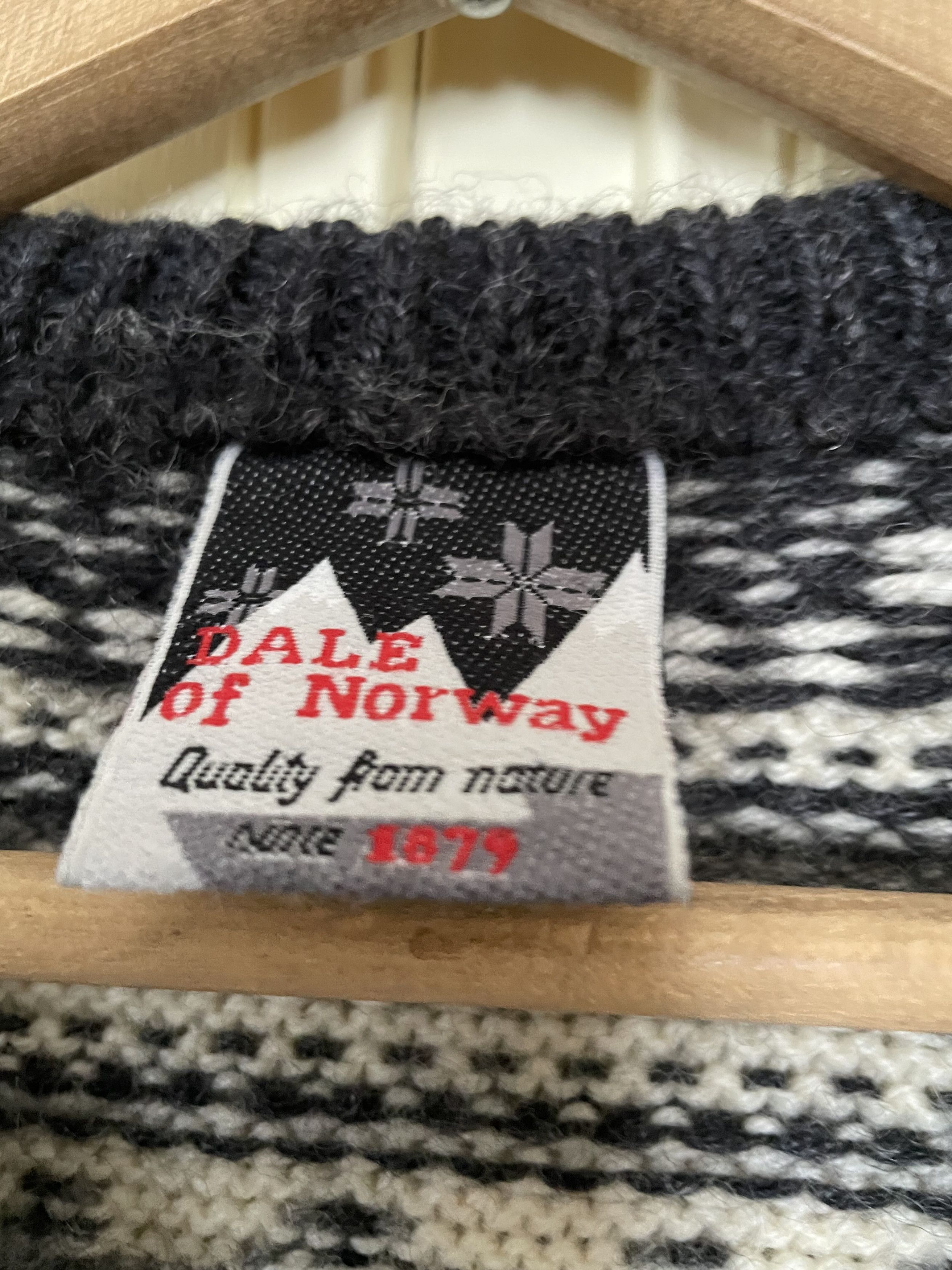 Dale Of Norway Vintage Dale of Norway Wool Cardigan -1997 Size 54 / XL Size US XL / EU 56 / 4 - 4 Thumbnail