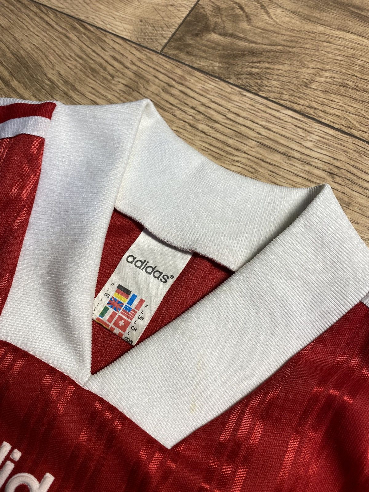 Adidas Vintage Hungary 1994-1995 Home Football Shirt Adidas Size L Size US L / EU 52-54 / 3 - 5 Thumbnail