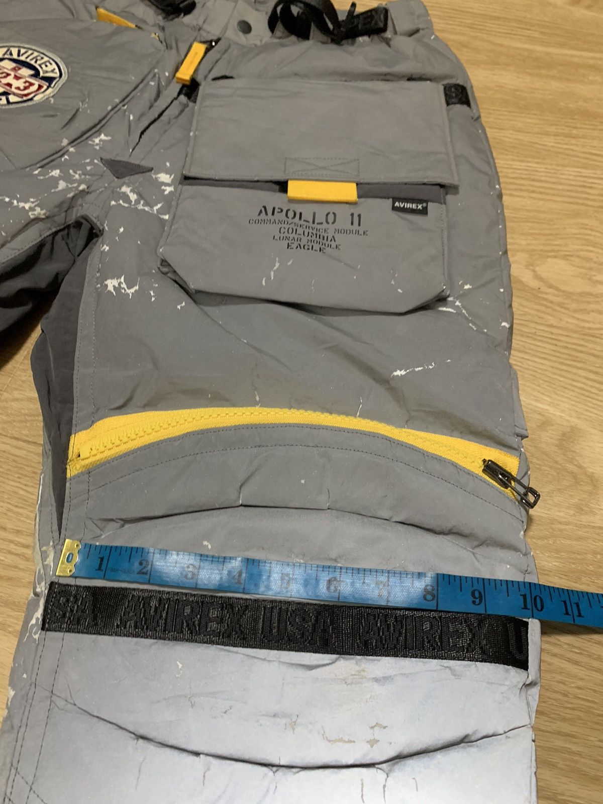 Apollo Avirex Hangar Apollo 11 Puffer Pants Distressed Reflective Size US 34 / EU 50 - 24 Thumbnail