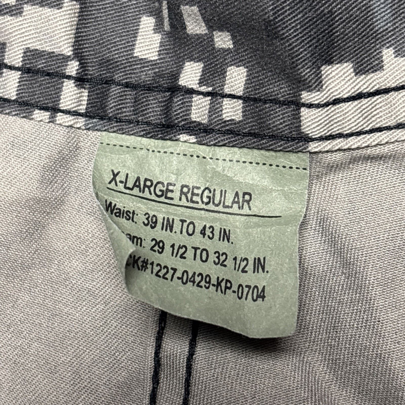 & Other Stories US Army Cargo Pants Mens XL 39/32 Camouflage Canvas Size US 39 - 5 Thumbnail