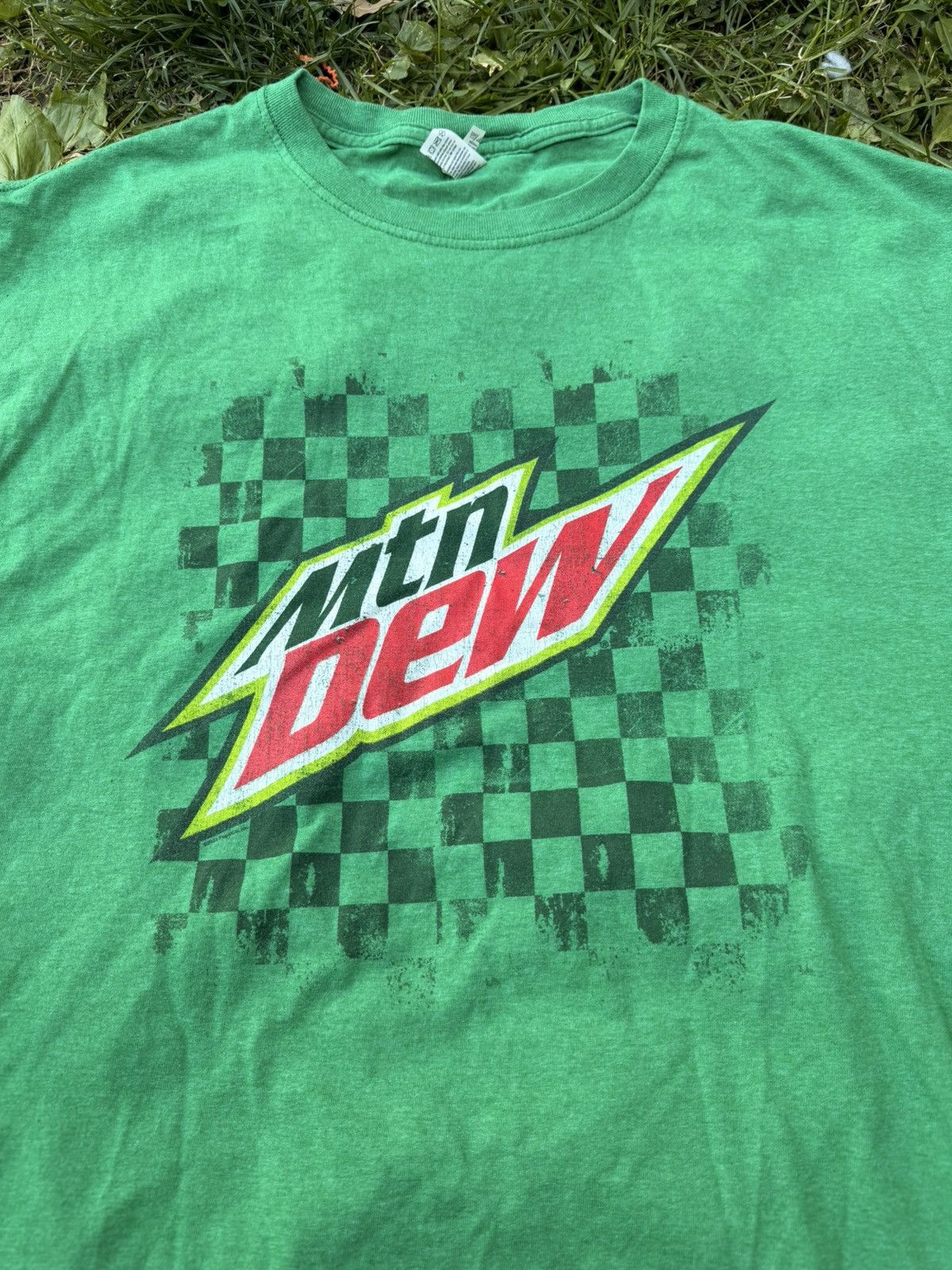 Vintage Y2K MTN DEW Tee Size Large Size US L / EU 52-54 / 3 - 3 Thumbnail