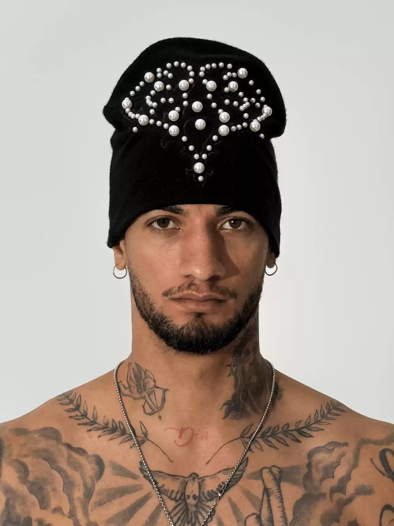 VIBE Pearl Heart Beanie Size ONE SIZE - 1 Thumbnail