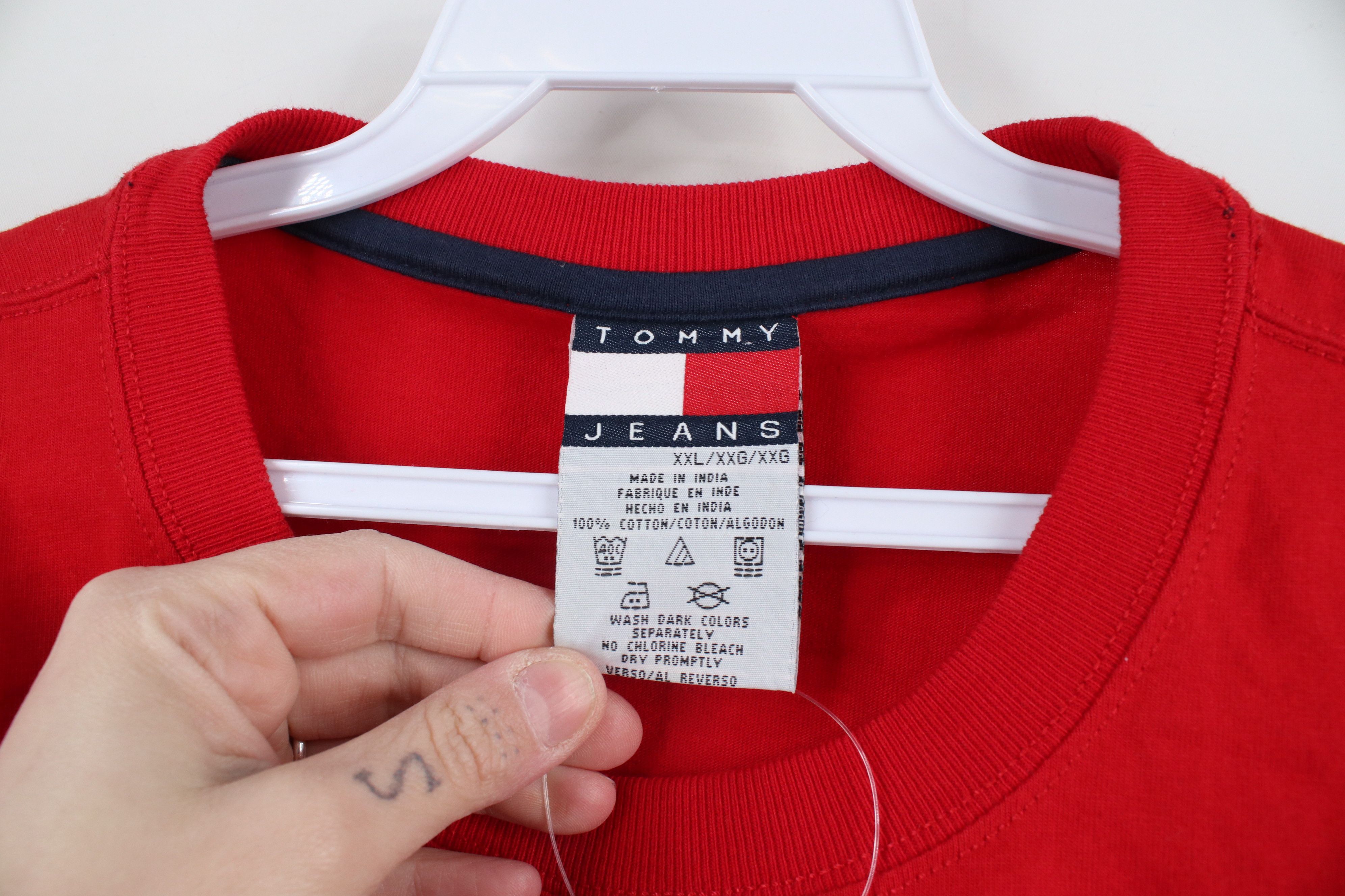 Tommy Hilfiger × Vintage Deadstock Vintage 90s Tommy Hilfiger Surfing Out T-Shirt Red Size US XXL / EU 58 / 5 - 6 Thumbnail