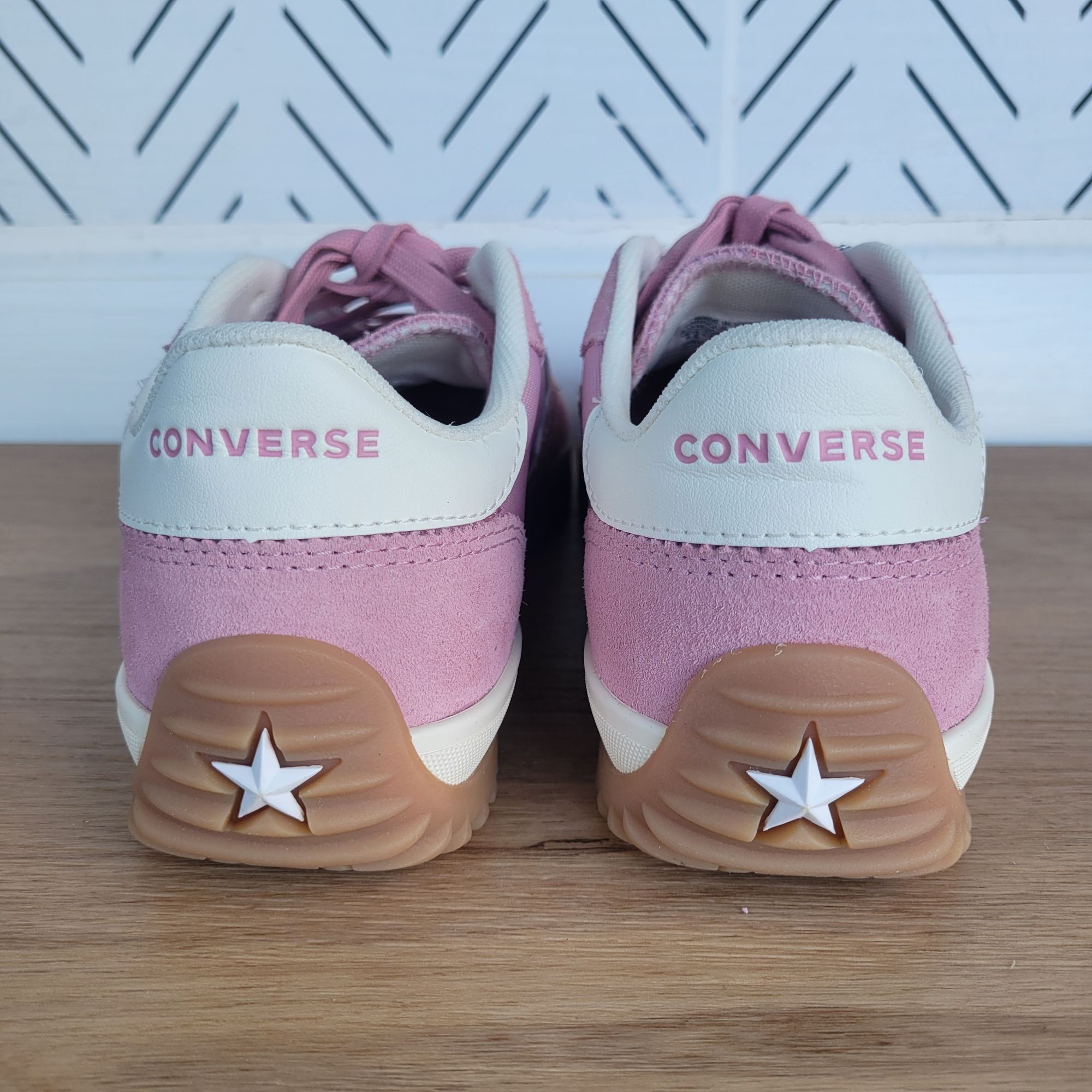 Converse ⭐Converse Run Star Trainer Ox Sz 5.5 Men Casual Shoes Suede Size US 5.5 / EU 38 - 4 Thumbnail