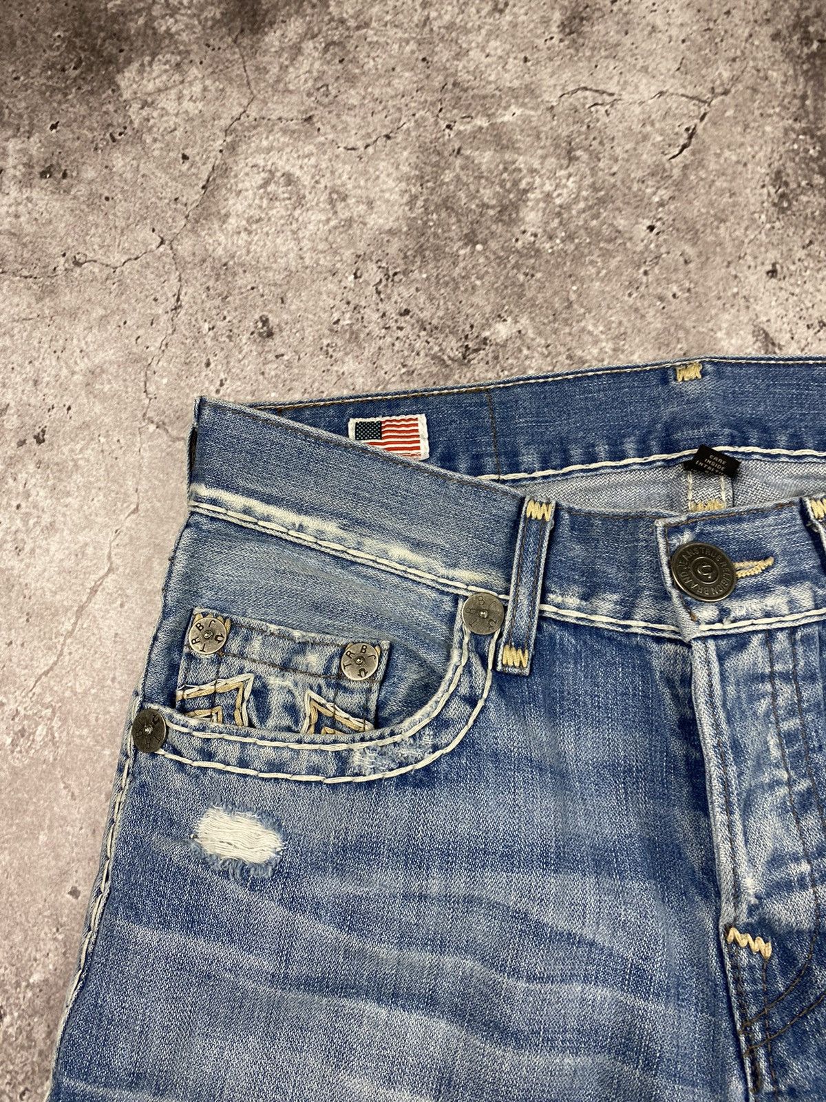 Japanese Brand × True Religion × Vintage Crazy Vintage Y2K True Religion Faded Distressed Baggy Jeans Size US 31 - 4 Thumbnail