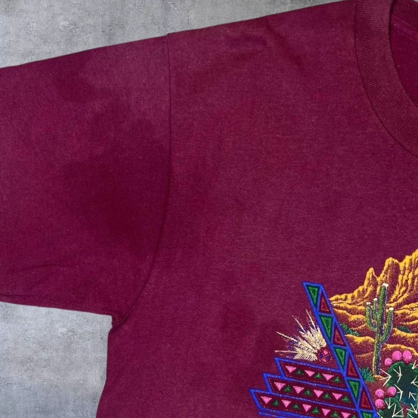 Vintage Vintage Oneita Las Vegas Souvenir Graphic T-Shirt L Men Burgundy 90s 90's 1990s Short Sleeve Round Neck Graphic Print Size US L / EU 52-54 / 3 - 6 Thumbnail