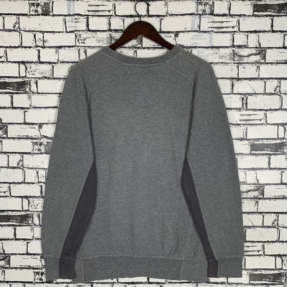 Vintage Vintage University of Washington Sweatshirt Crewneck Size US L / EU 52-54 / 3 - 5 Thumbnail