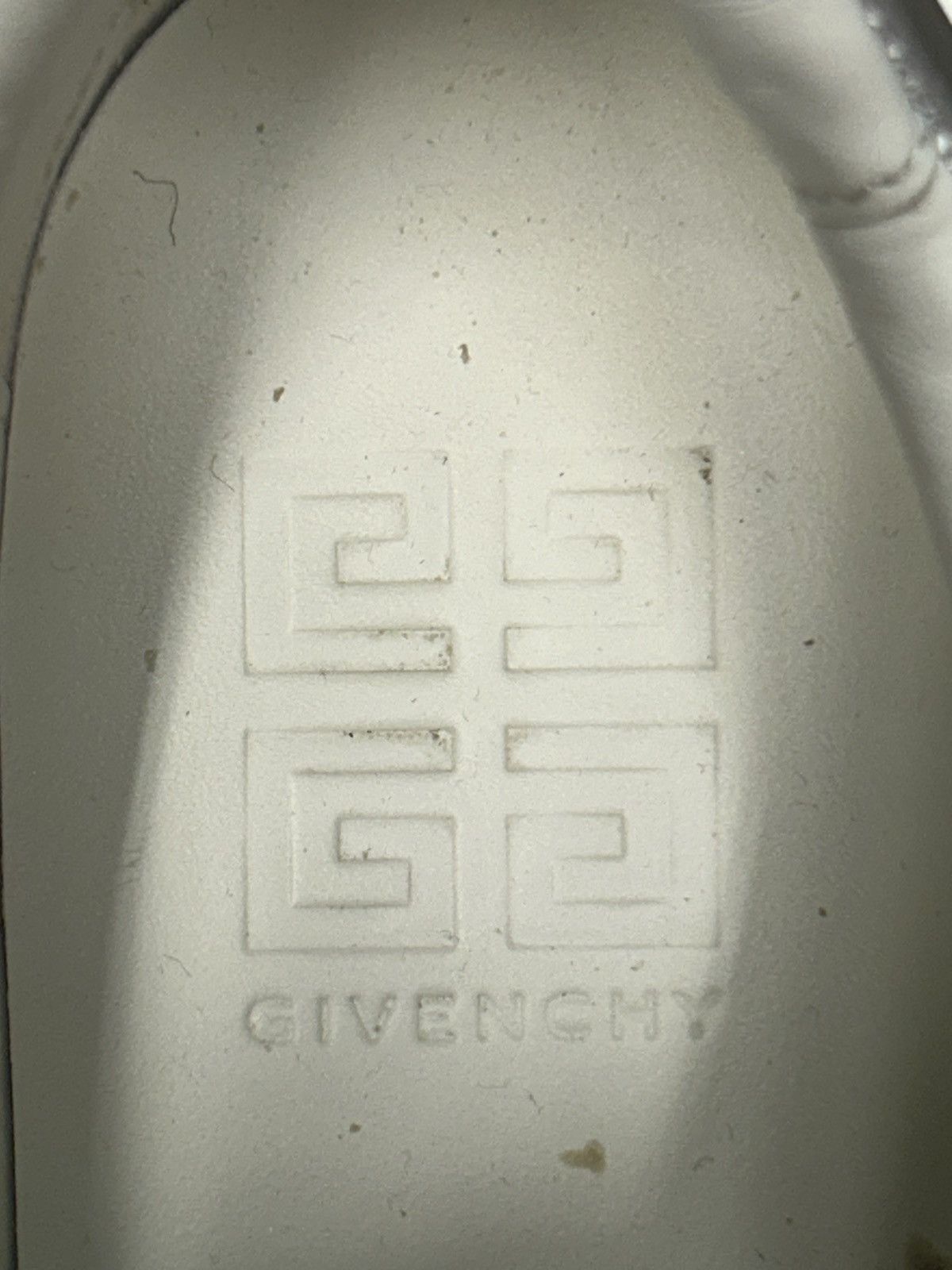 Givenchy Givenchy Silver Reflective Sneakers Size US 8 / IT 38 - 8 Thumbnail