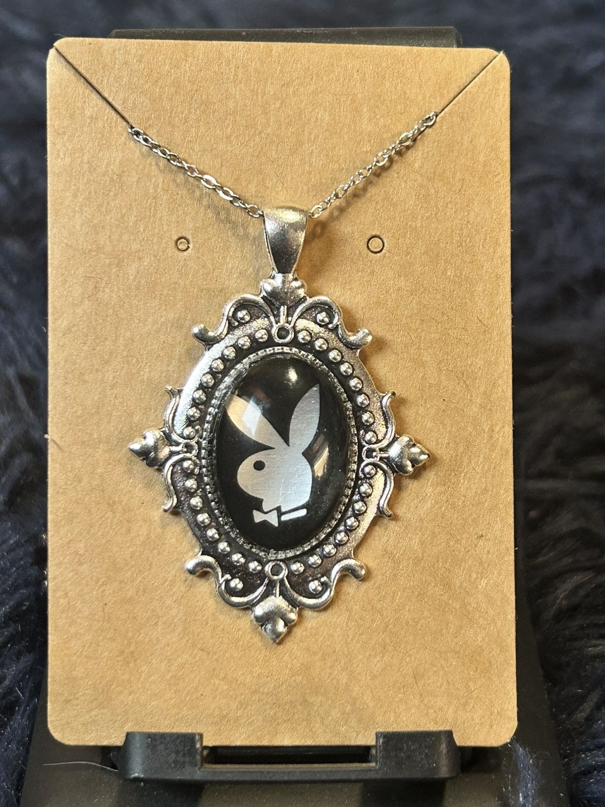 Handmade Handcrafted vintage 1978 matchbook playboy bunny necklace Size ONE SIZE - 2 Thumbnail
