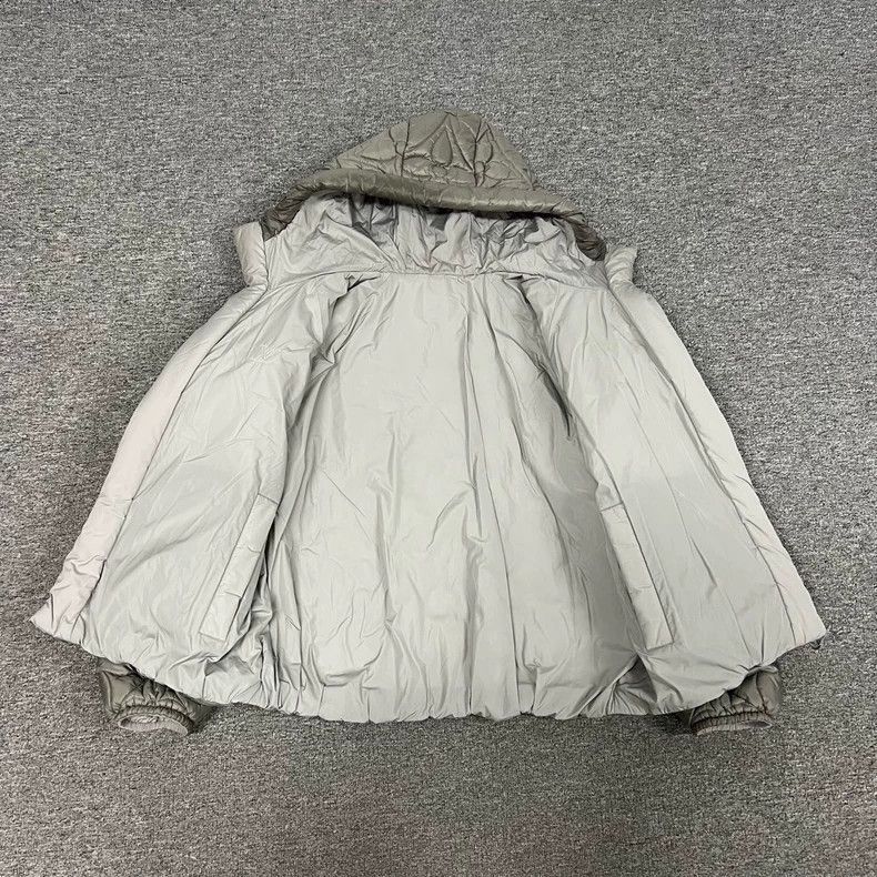 Louis Vuitton Louis Vuitton DoubleSided Puffer Jacket Grey-2506 Size US XXL / EU 58 / 5 - 2 Thumbnail