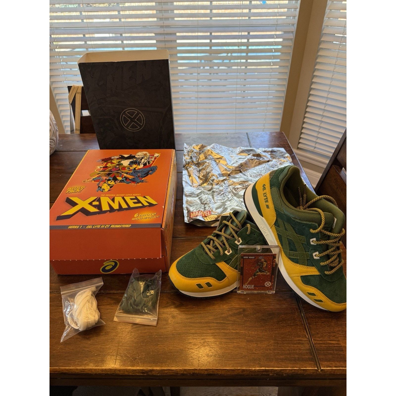 Asics Kith marvel Rogue Series 1 Box Set With Trading Card NEW, Size US 8.5 / EU 41-42 - 2 Thumbnail