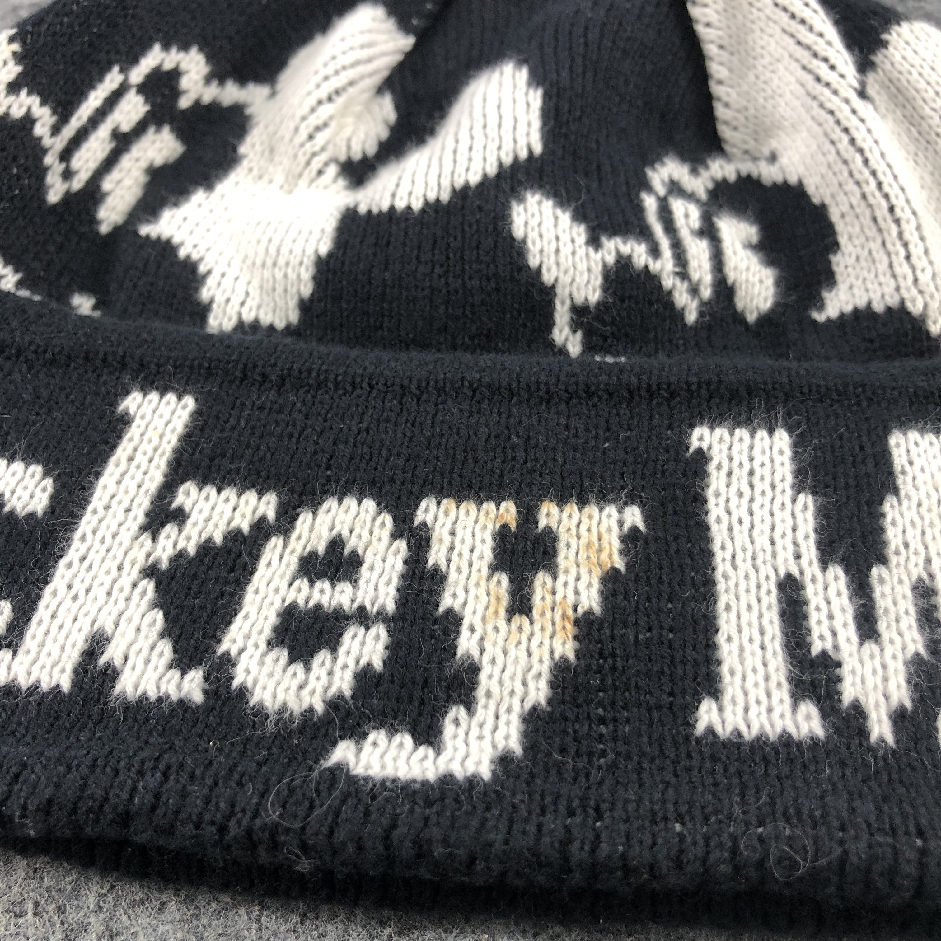 Mickey Mouse Mickey Mouse Bobble Beanie Snowcap Snow Hat B216 Size ONE SIZE - 4 Thumbnail