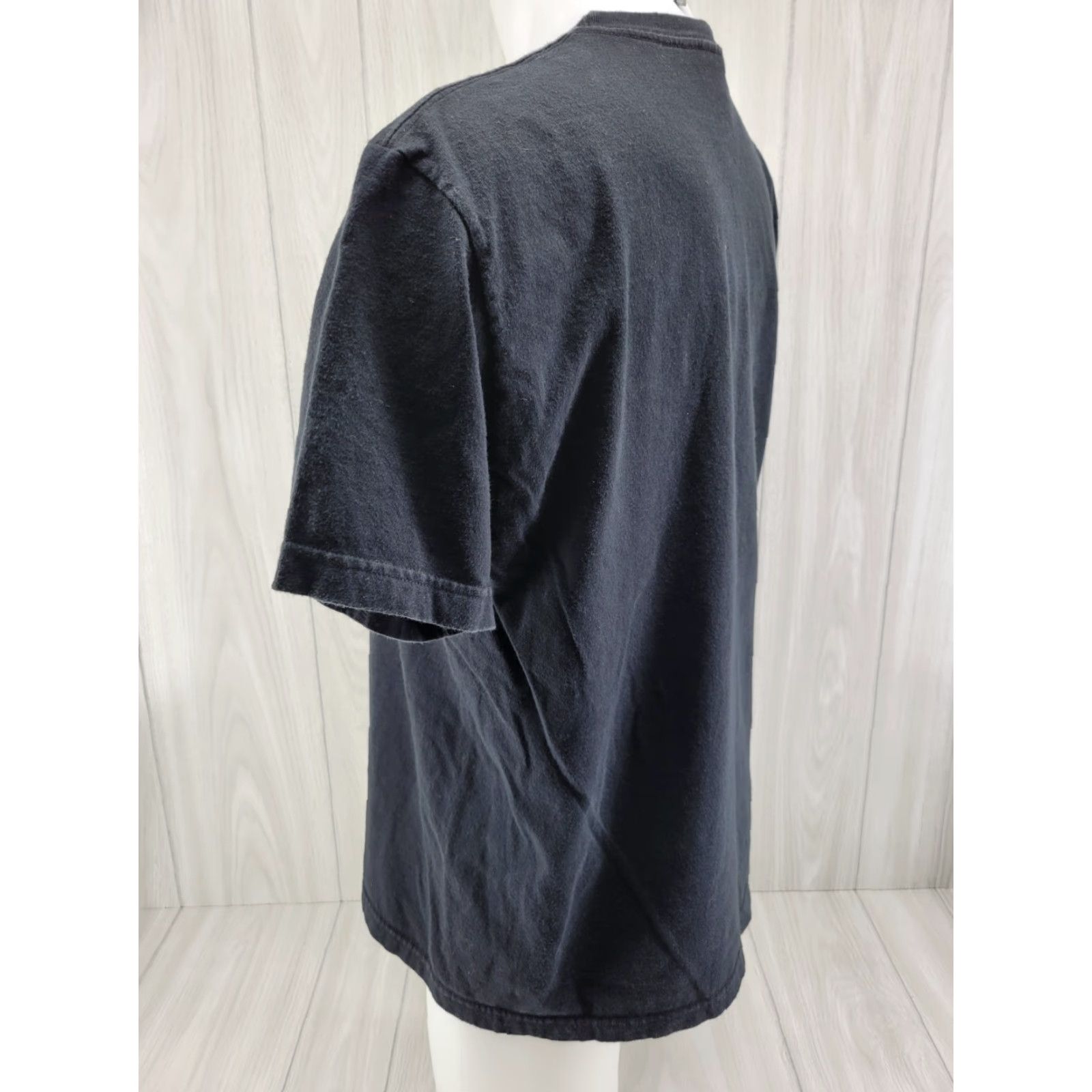 Tommy Hilfiger VINTAGE Tommy Hilfiger Denim Tee Embossed Size Medium Navy Crew Neck Short Sleeve Mens T-Shirt Size US M / EU 48-50 / 2 - 7 Thumbnail