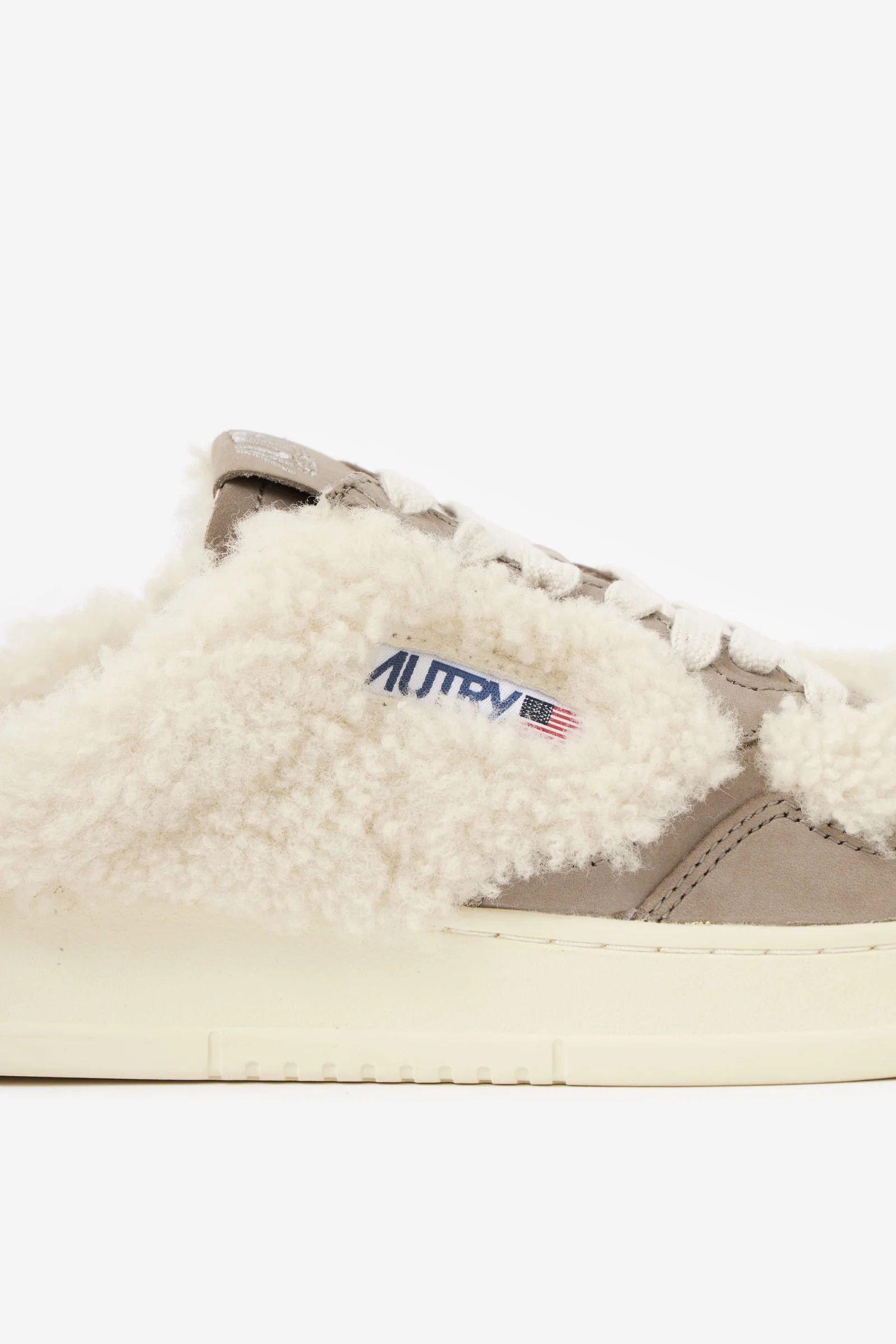 AUTRY o1y0426 Logo Low-Top Sneakers in Beige Size US 5 / EU 37 - 2 Thumbnail