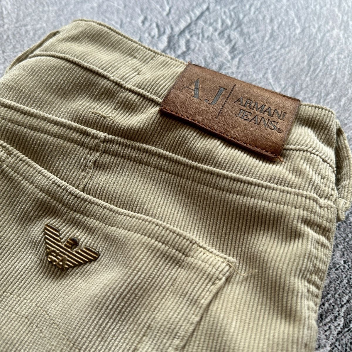 Armani × Giorgio Armani Women’s Jeans Armani Jeans Velvet Brown Size: 29 Size 29" - 7 Thumbnail