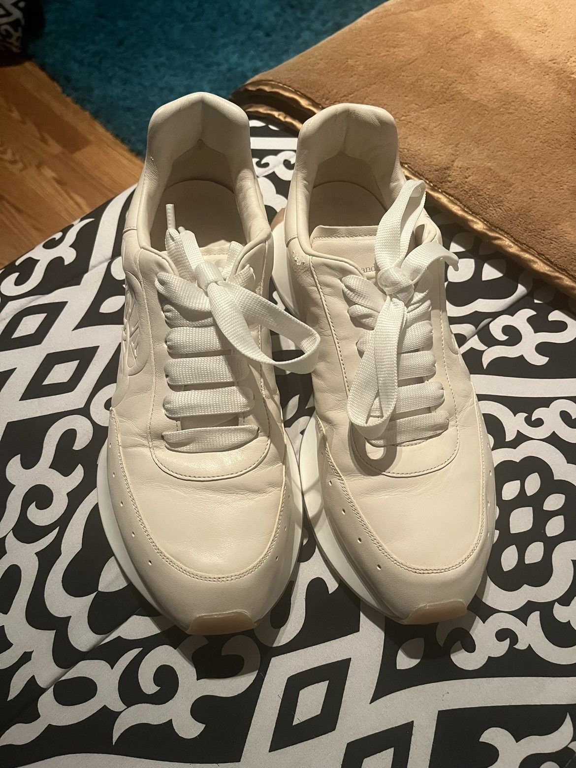Alexander McQueen Alexander Mcqueen Sprint Runner Vanilla Size US 10 / EU 43 - 2 Thumbnail