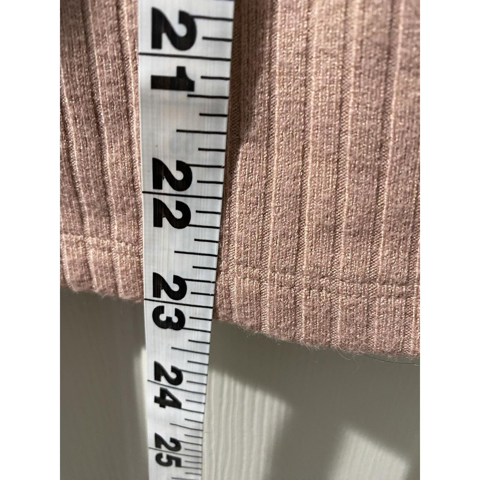 Vince Vince Ribbed Half Zip top Women’s Soft Pink Pet S A001382 Size S / US 4 / IT 40 - 3 Thumbnail
