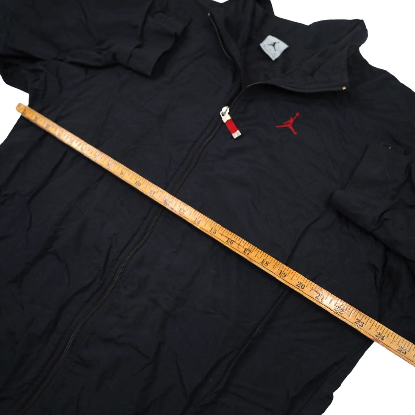 Jordan Brand VINTAGE Nike Air Jordan Mens XL Windbreaker Jacket Black Size US XL / EU 56 / 4 - 6 Thumbnail
