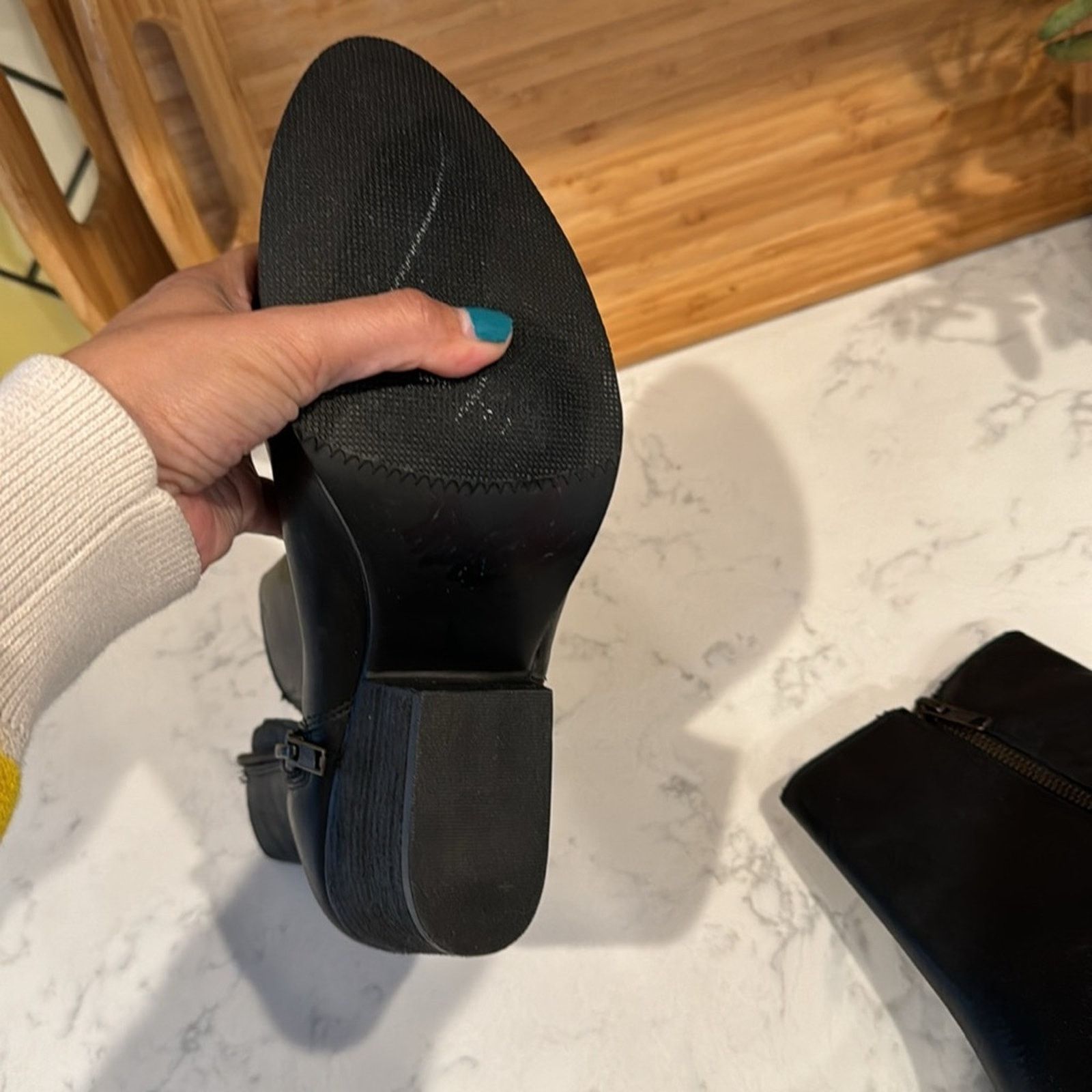 Other Hardy Luxurious Black Leather Ankle Boot Block Heel size 9 Size US 9 / IT 39 - 8 Thumbnail