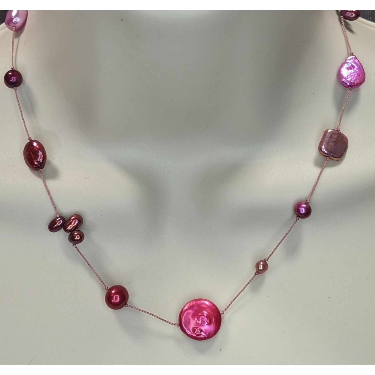 Handmade Vintage Handmade Pink Freshwater Pearl Necklace With Toggle Size ONE SIZE - 1 Thumbnail