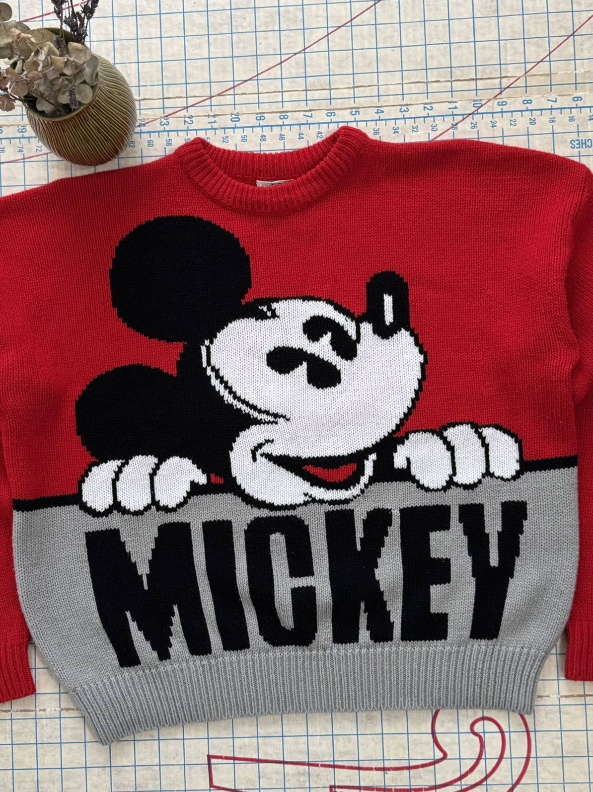 Disney × Mickey & Co. × Vintage Vintage Mickey & Co Mickey Mouse Big Head Knit Sweater Large Size US L / EU 52-54 / 3 - 4 Thumbnail