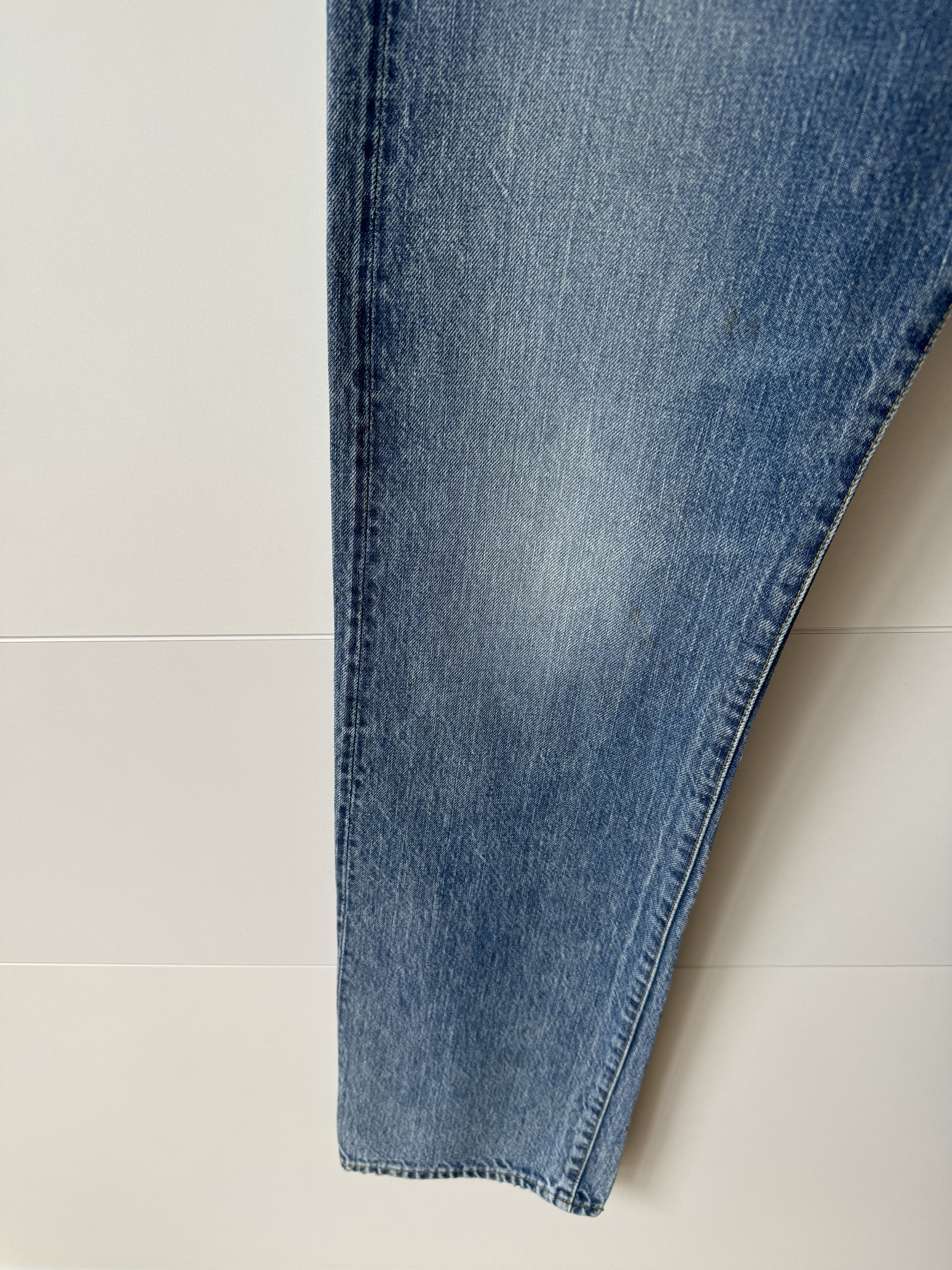 Levi's Vintage Clothing [W30/L32] 1947 501 Jean (Beaches) Size US 30 / EU 46 - 4 Thumbnail