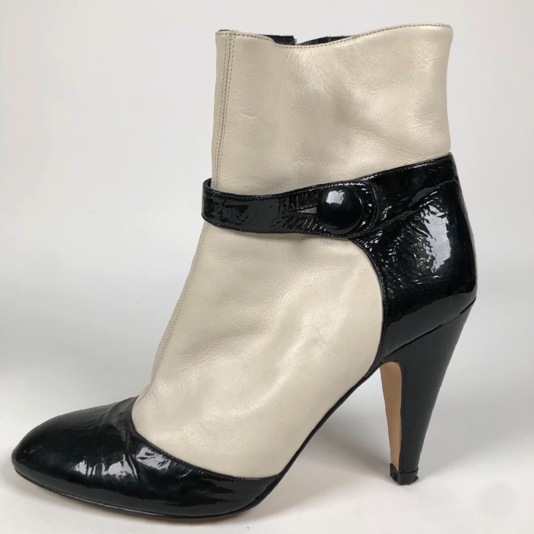Vintage Allanah Hill Boots Womens Size 8.5 US 39 Black Leather Side Zip Ankle Heel Stiletto Pointed Toe Casual Formal City Baroque 90s? Size US 9 / IT 39 - 7 Thumbnail