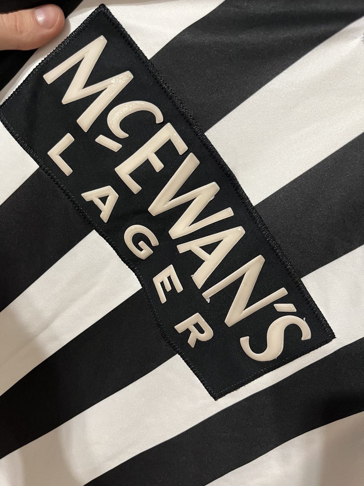 Other Score Draw Newcastle 90s Retro Jersey Size US XL / EU 56 / 4 - 4 Thumbnail