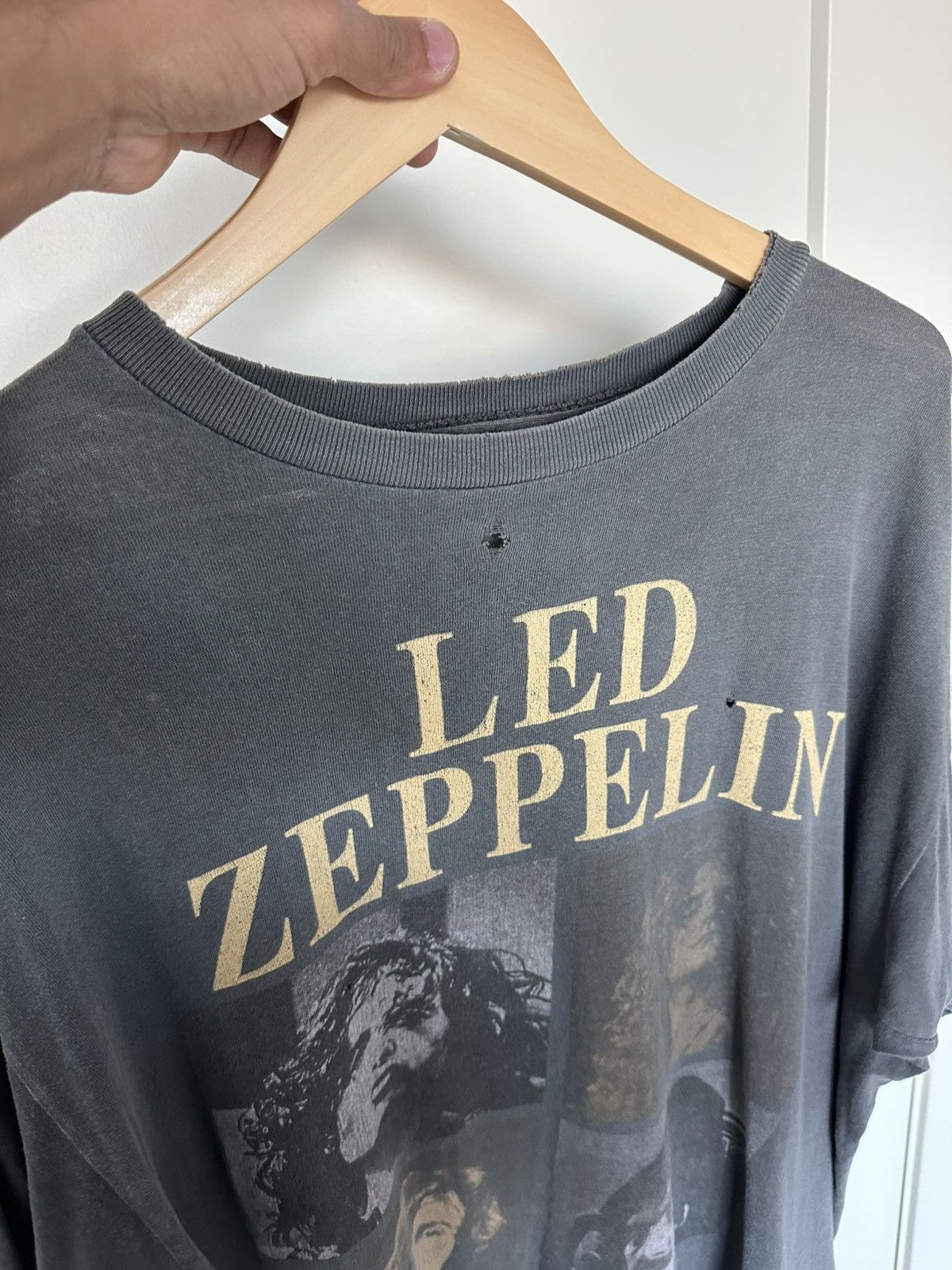 Vintage Vintage 90s Led Zeppelin Tee Size US XL / EU 56 / 4 - 4 Thumbnail