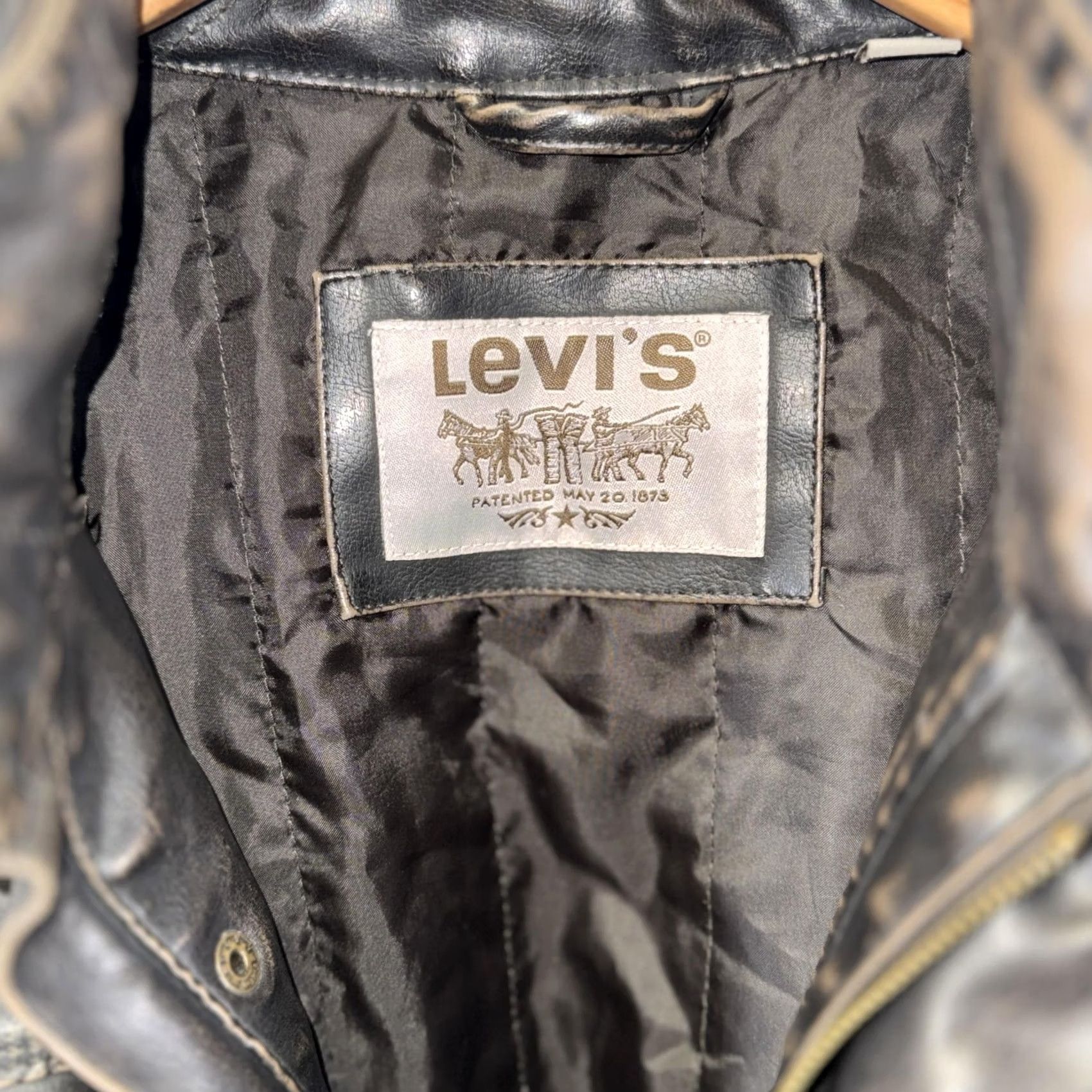 Levi's Levis Jacket Mens M Black Faux Leather Moto Military Four Pocket Full Zip Size US M / EU 48-50 / 2 - 6 Thumbnail