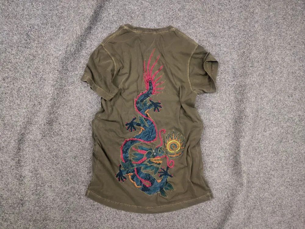 Maharishi Vintage Maharishi Japan Dragon Overprint Embroidered T-shirt Size US S / EU 44-46 / 1 - 1 Thumbnail