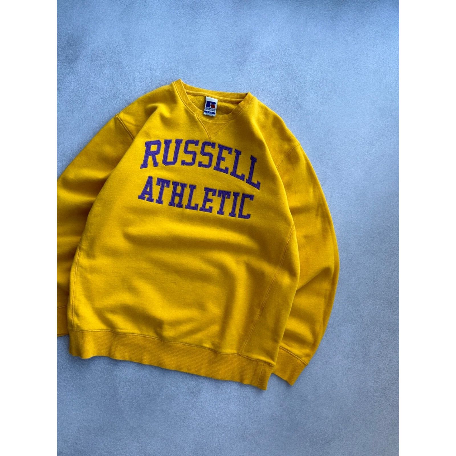 Russell Athletic VTG Russell Athletic Yellow Boxy Sweatshirt Size US L / EU 52-54 / 3 - 3 Thumbnail