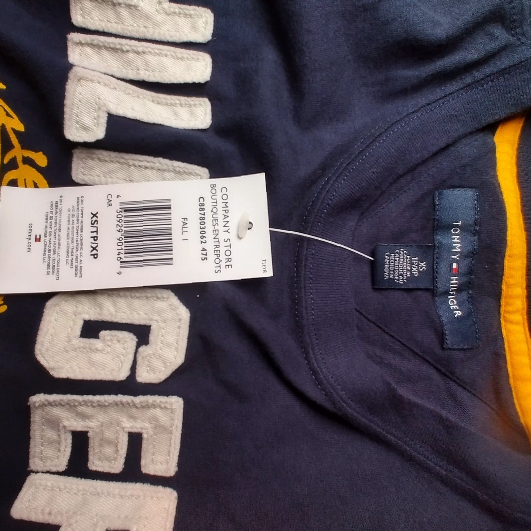 Tommy Hilfiger VINTAGE Tommy Hilfiger Graphic T-Shirt Men XS Navy Blue Short Sleeve 2011 Size US XS / EU 42 / 0 - 7 Thumbnail