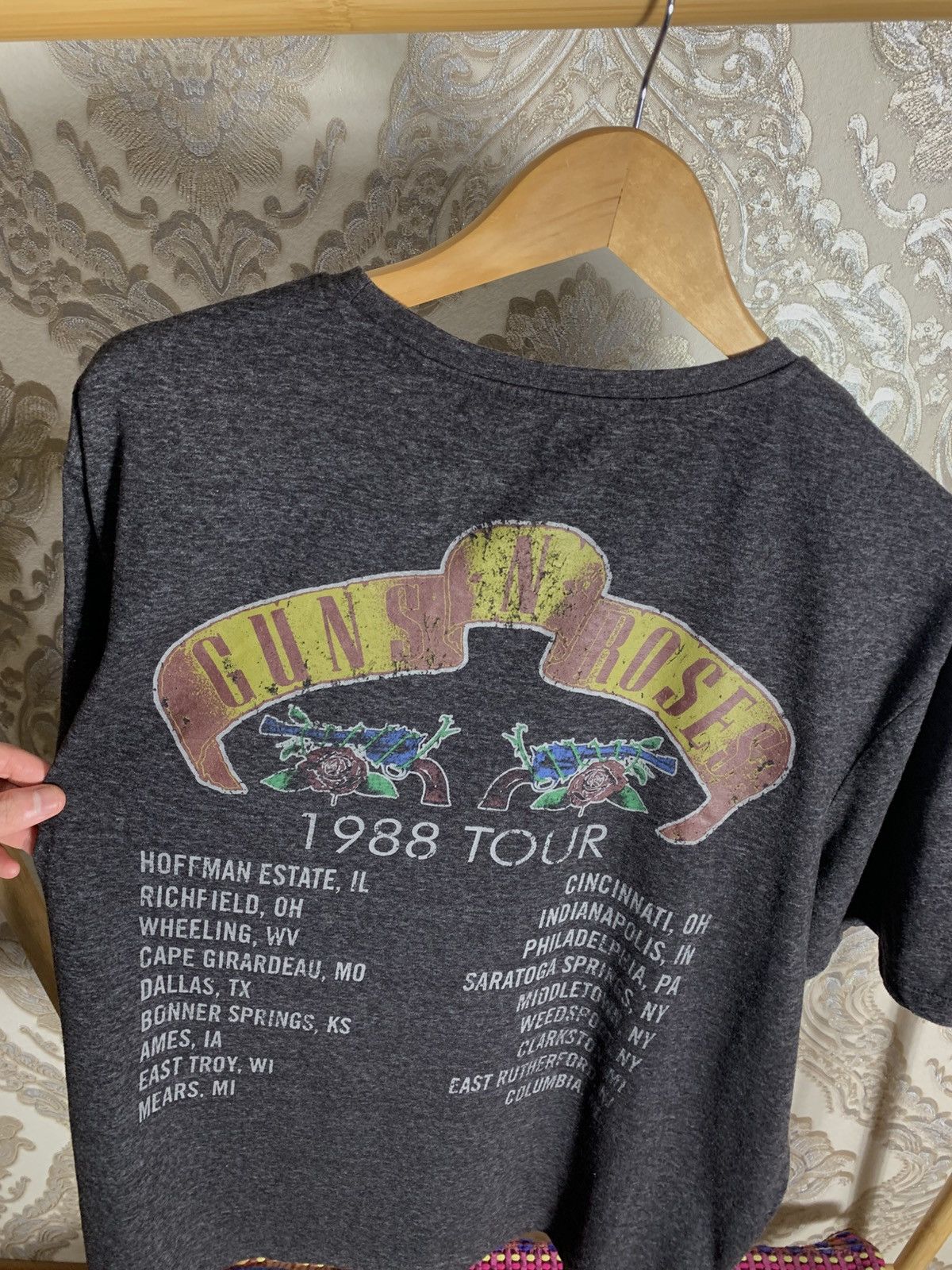 Band Tees VINTAGE GUNS N ROSES WORLD TOUR ROCK T-SHIRT METAL Y2K 90s Size US XXL / EU 58 / 5 - 5 Thumbnail