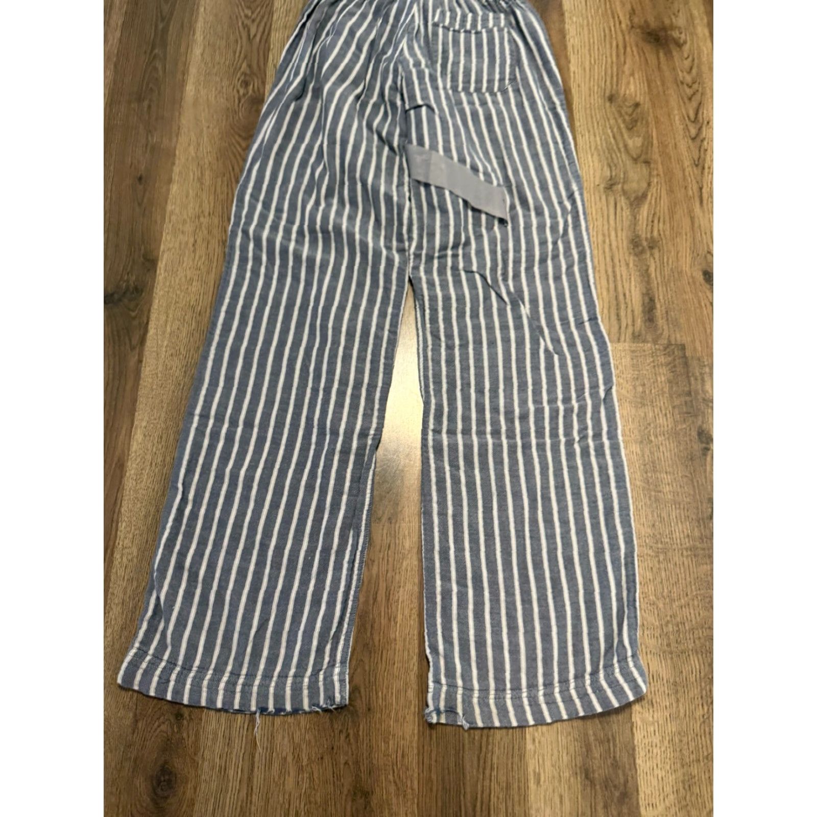 American Eagle Outfitters American Eagle Outfitters Pants Women's Small Blue White Striped Tie Waist Paperbag Elastic Waist Size 28" / US 6 / IT 42 - 2 Thumbnail
